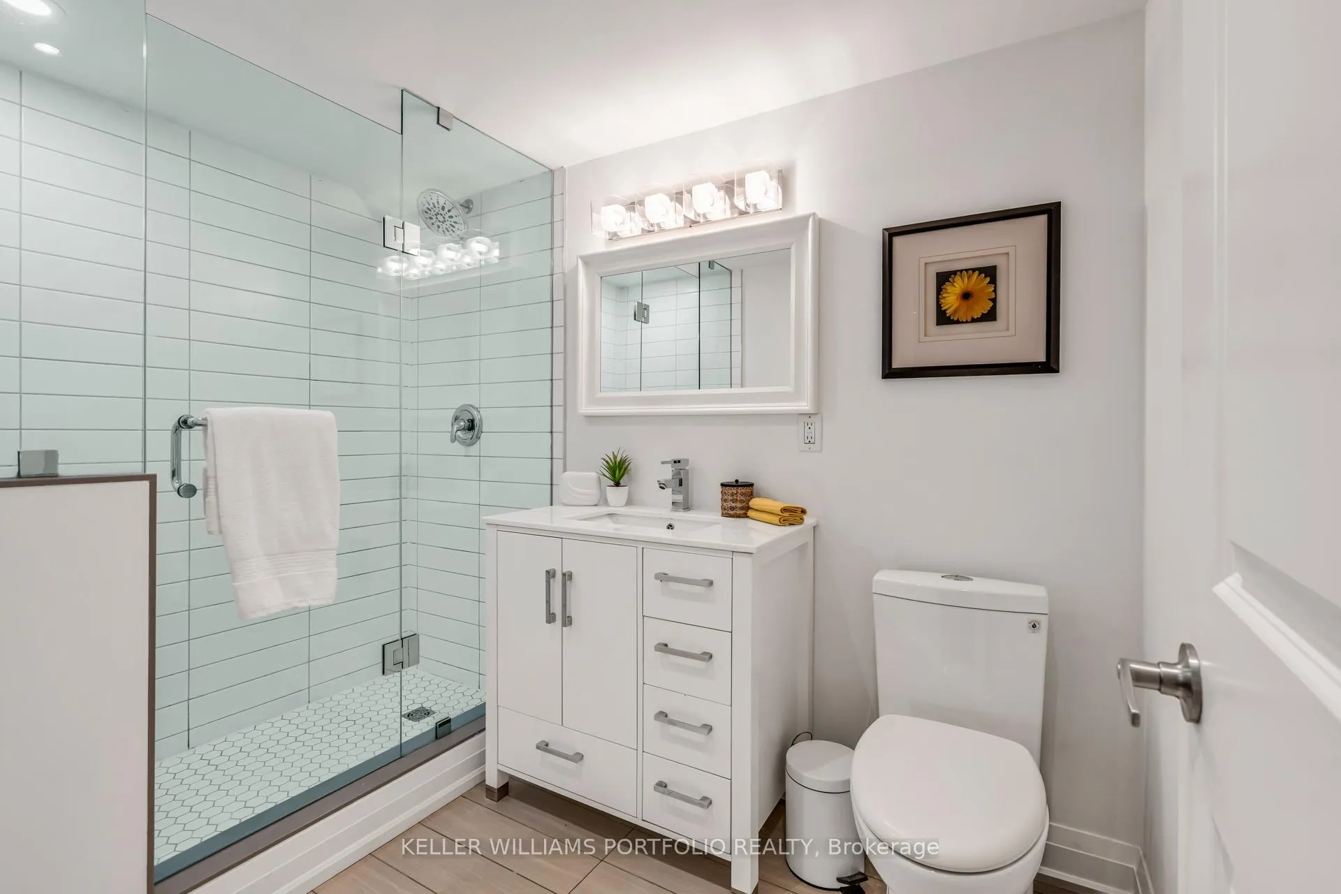 Photo 34 of 79 Gore Vale Avenue, Toronto, Trinity-Bellwoods — HOMEH