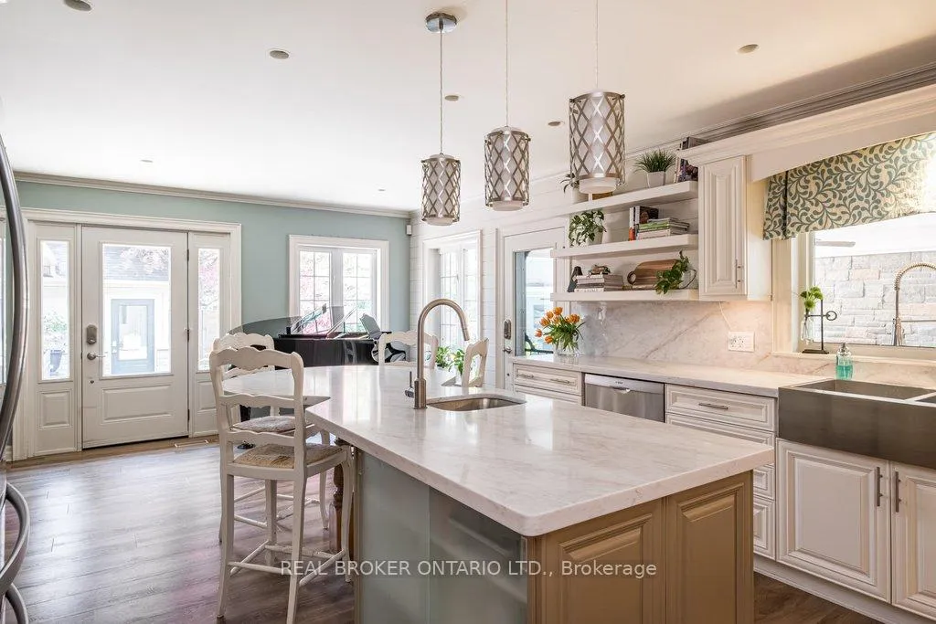 Photo 11 of 64 Miller Drive, Hamilton, Ancaster — HOMEH