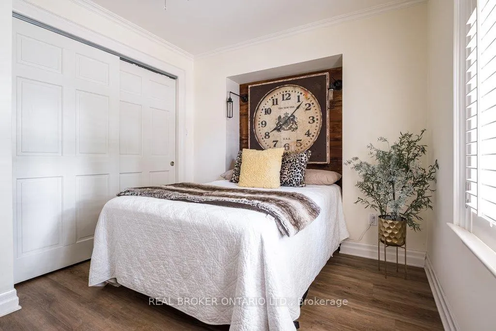 Photo 13 of 64 Miller Drive, Hamilton, Ancaster — HOMEH