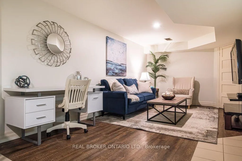 Photo 27 of 64 Miller Drive, Hamilton, Ancaster — HOMEH
