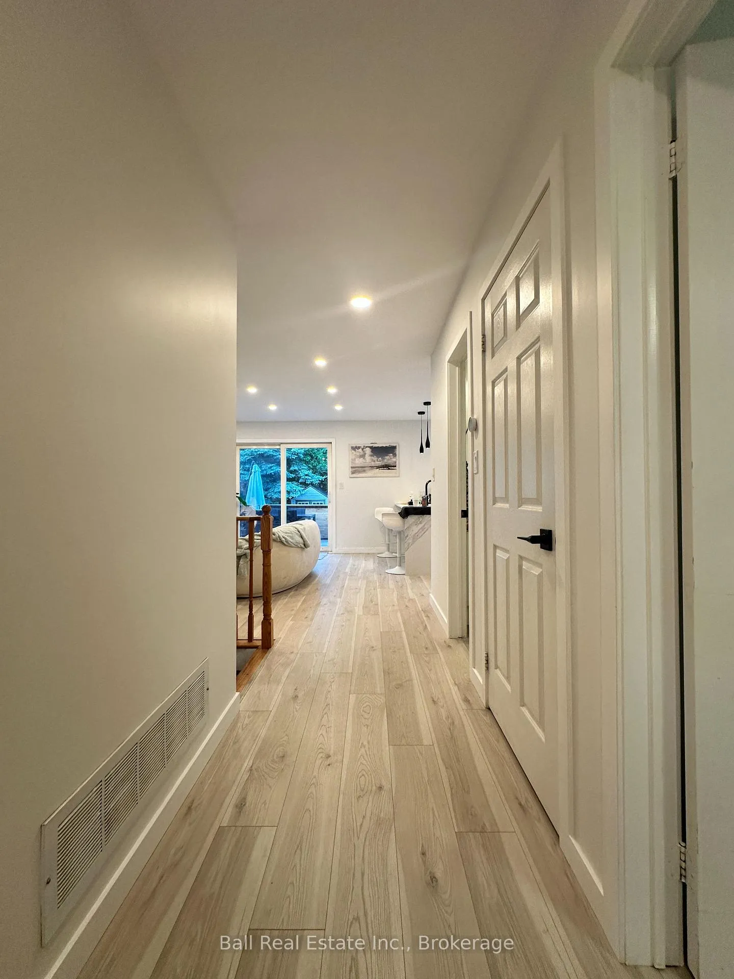 Photo 7 of 1398 Lillico Crescent, Peterborough, Monaghan Ward 2 — HOMEH