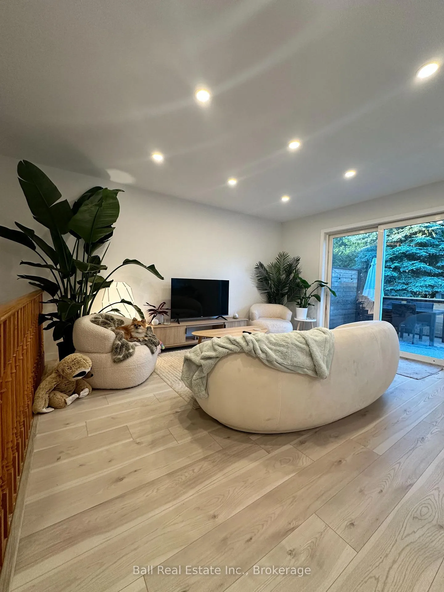 Photo 8 of 1398 Lillico Crescent, Peterborough, Monaghan Ward 2 — HOMEH