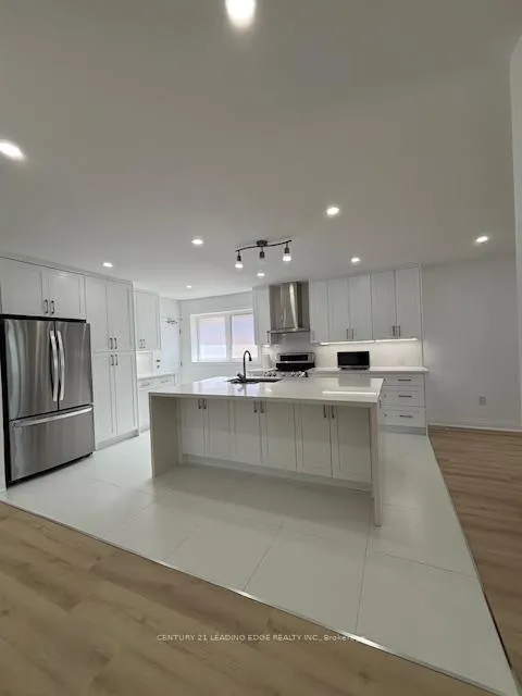 Photo 5 of Unit Main, 3 Kennebec Crescent, Etobicoke, Rexdale-Kipling — HOMEH