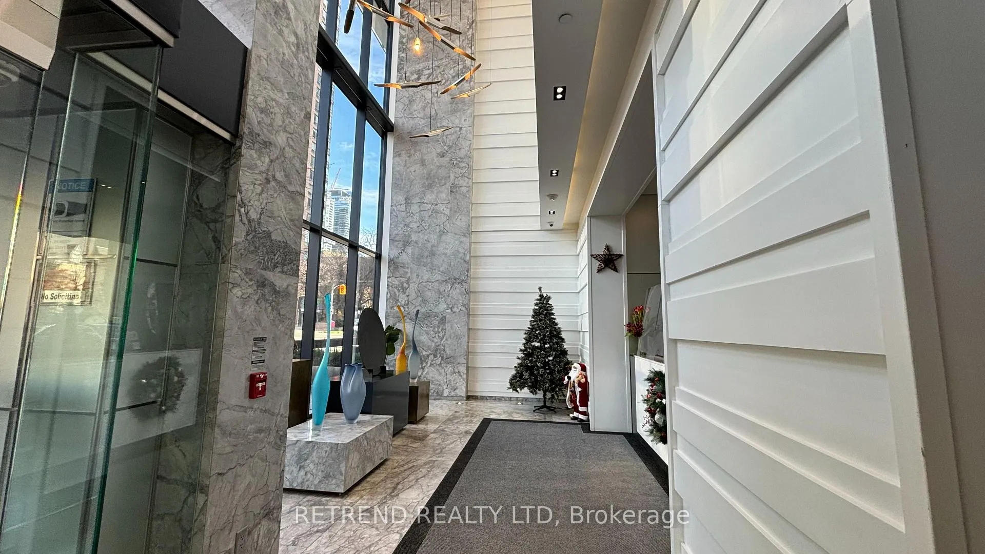 Photo 3 of Unit 1305, 57 St Joseph Street, Toronto, Bay Street Corridor — HOMEH