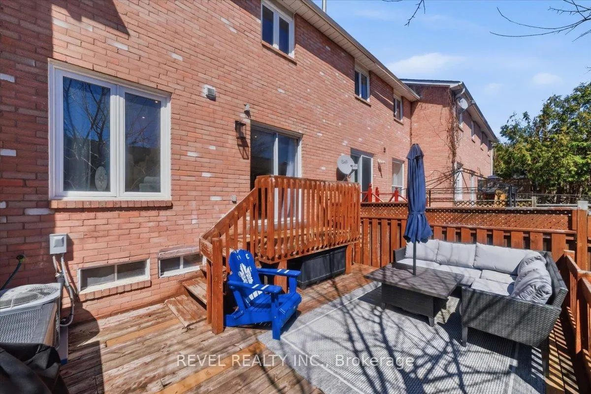 Photo 20 of 87 Thorp Crescent, Ajax, Central West — HOMEH