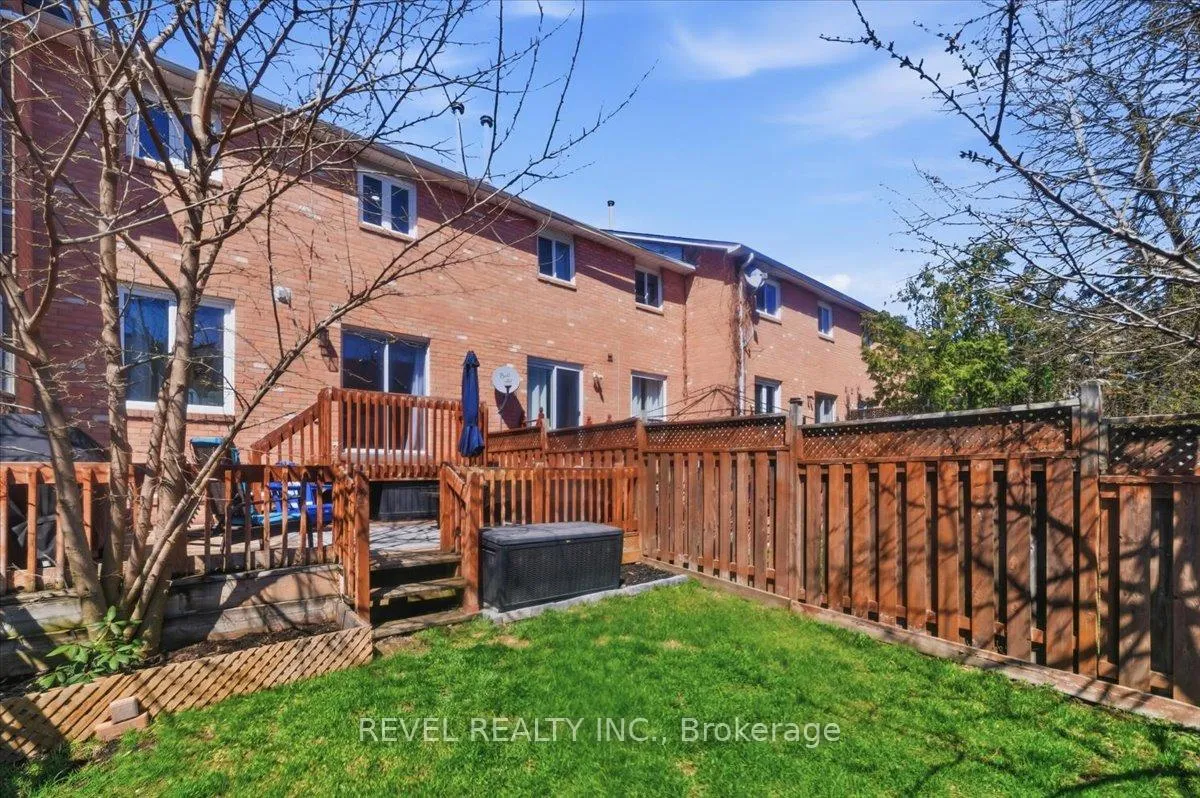 Photo 23 of 87 Thorp Crescent, Ajax, Central West — HOMEH