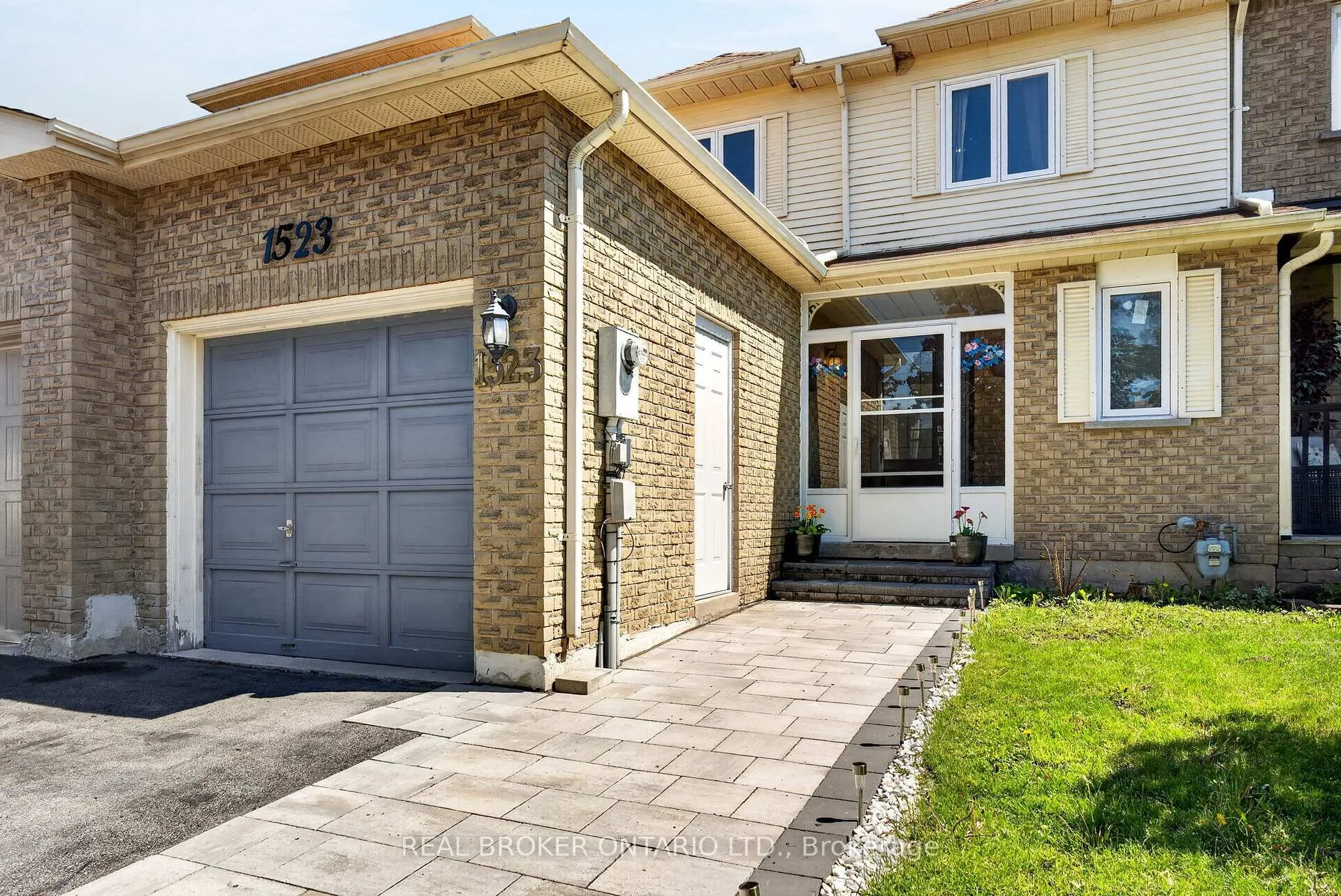 Photo 2 of 1523 Bentley Lane, Pickering, Brock Ridge — HOMEH