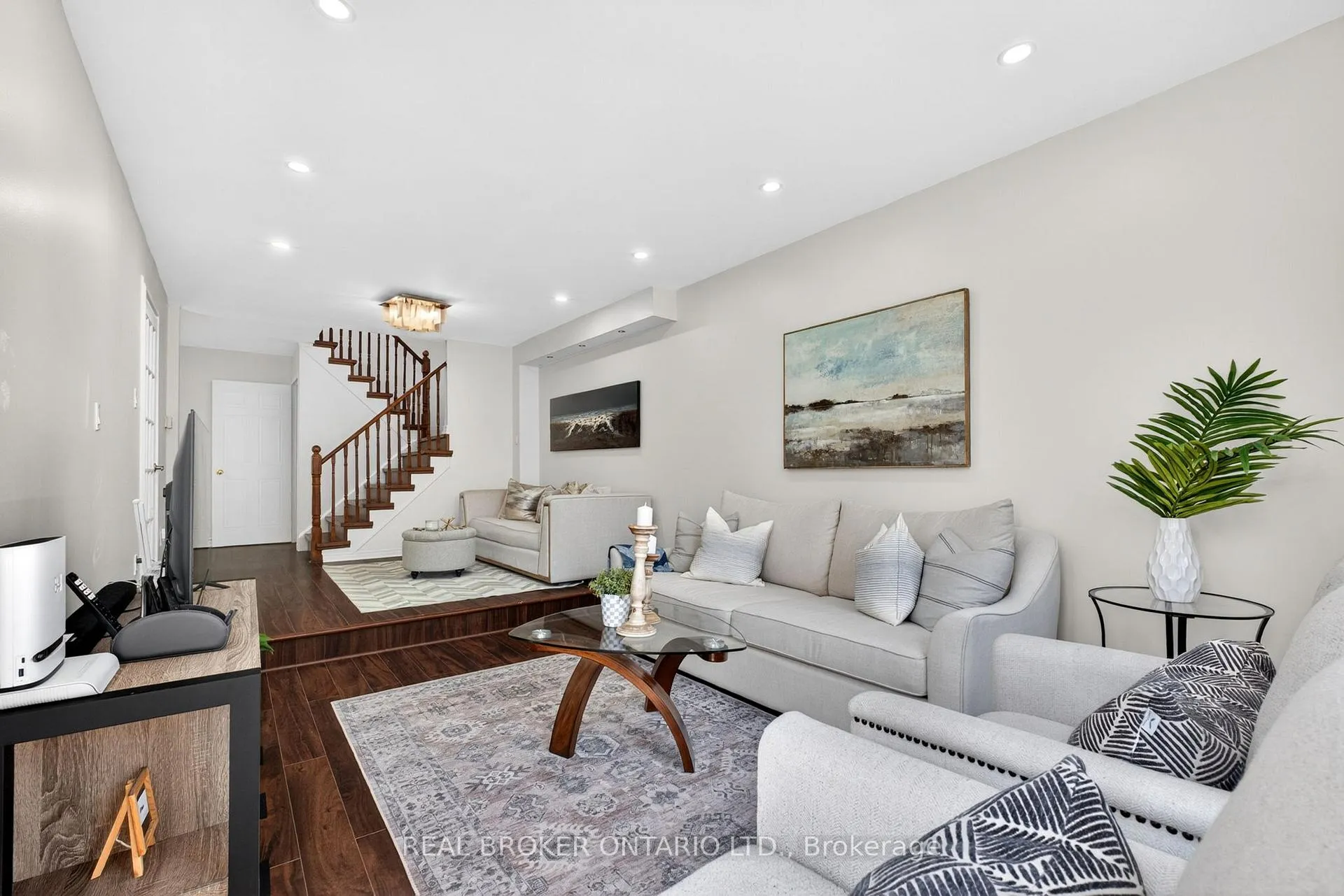 Photo 11 of 1523 Bentley Lane, Pickering, Brock Ridge — HOMEH
