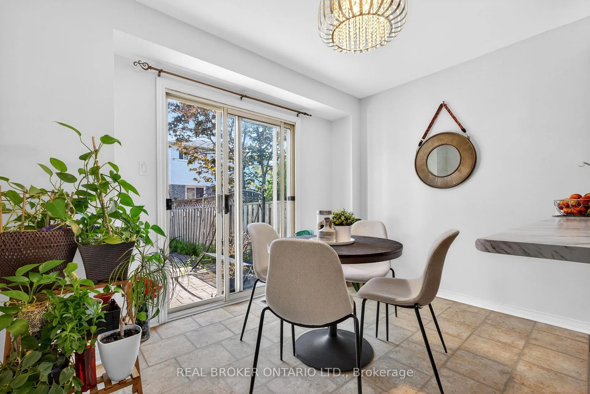 Photo 14 of 1523 Bentley Lane, Pickering, Brock Ridge — HOMEH
