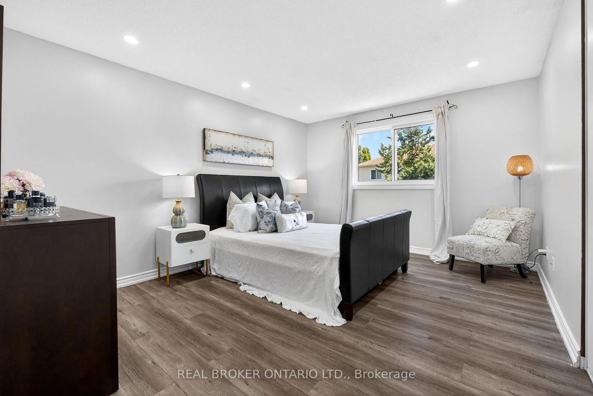 Photo 18 of 1523 Bentley Lane, Pickering, Brock Ridge — HOMEH