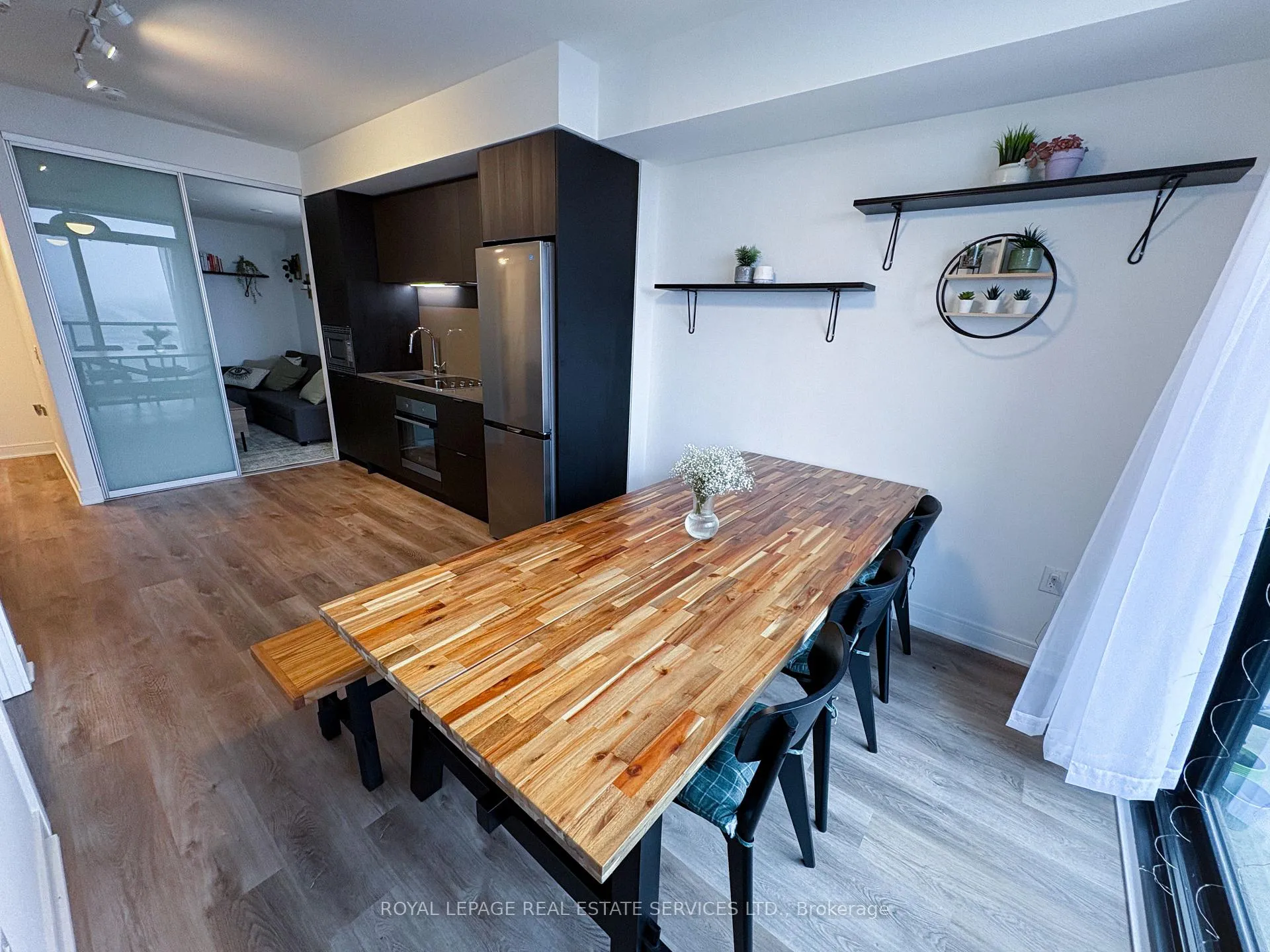 Photo 10 of Unit 1312, 86 Dundas Street E, Mississauga, Cooksville — HOMEH