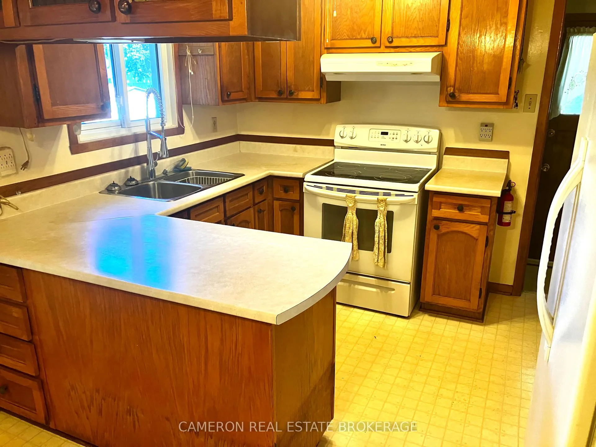 Photo 13 of 872 Briarhill Avenue, Cornwall — HOMEH
