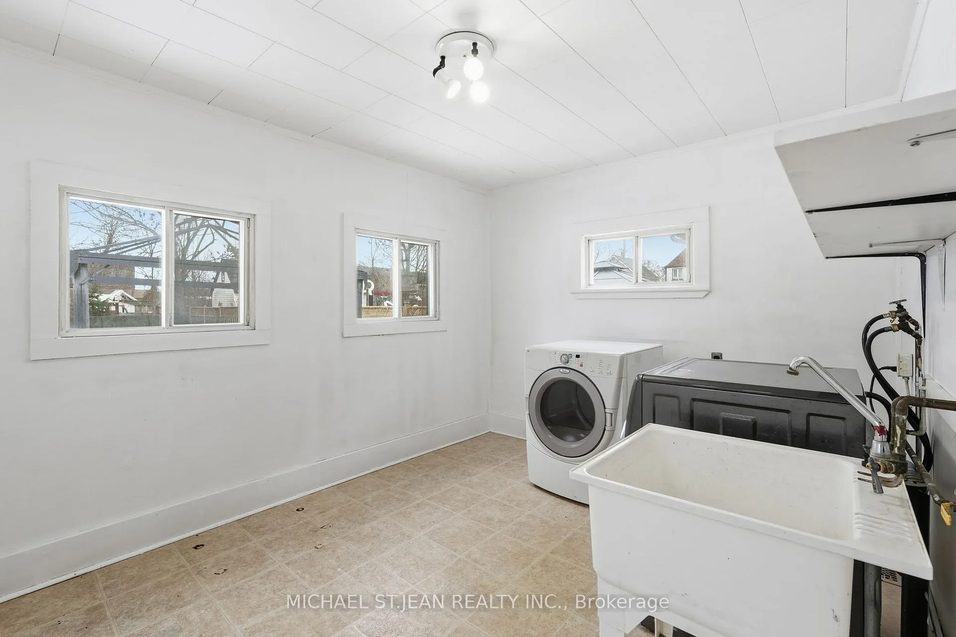 Photo 22 of 20 York Street, Welland, Lincoln/Crowland — HOMEH