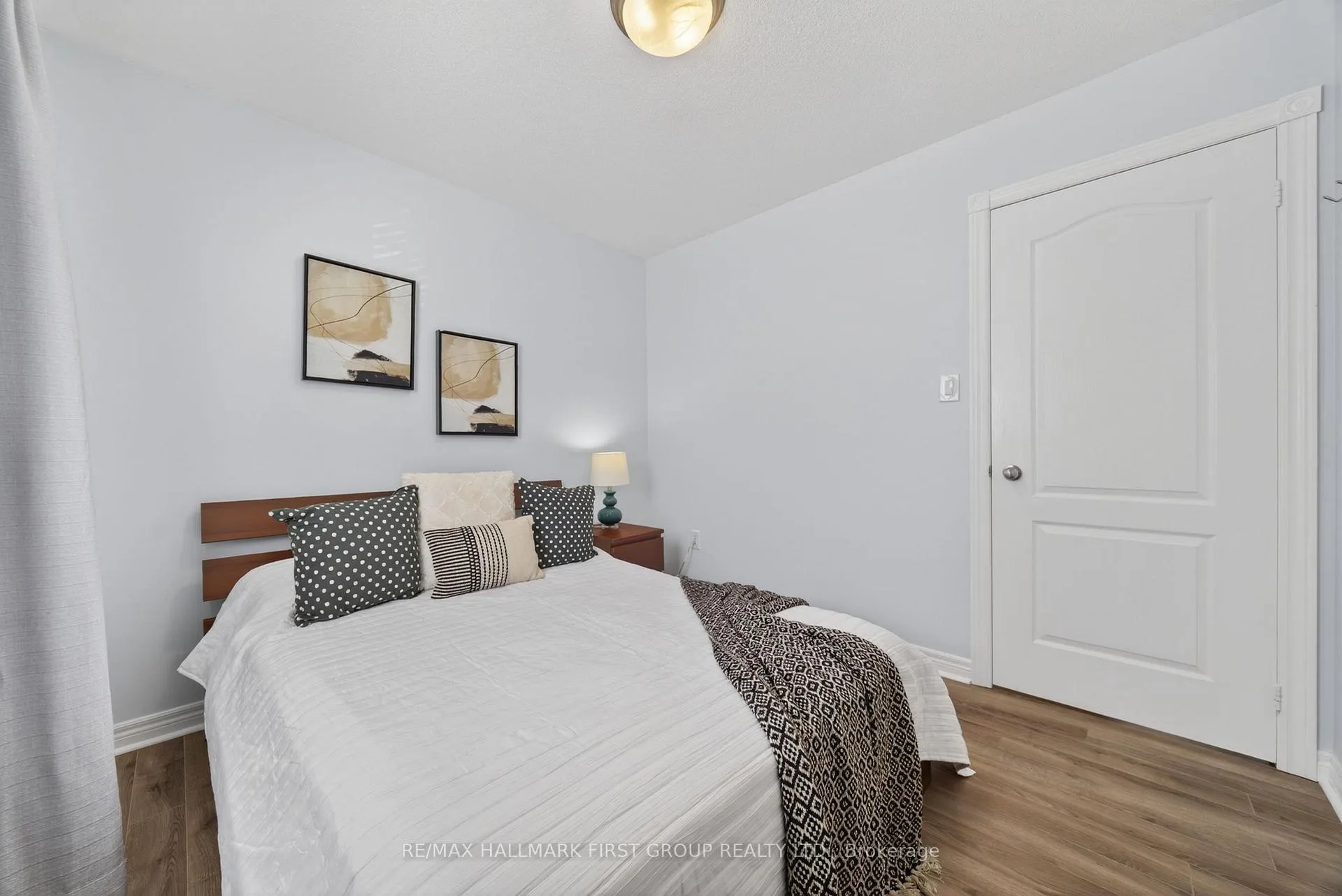 Photo 31 of 61 Vanguard Drive, Whitby, Brooklin — HOMEH