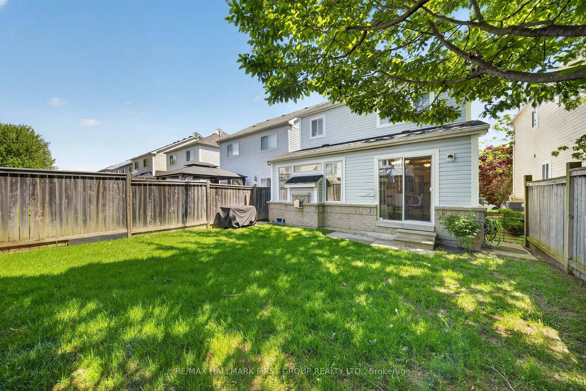 Photo 42 of 61 Vanguard Drive, Whitby, Brooklin — HOMEH