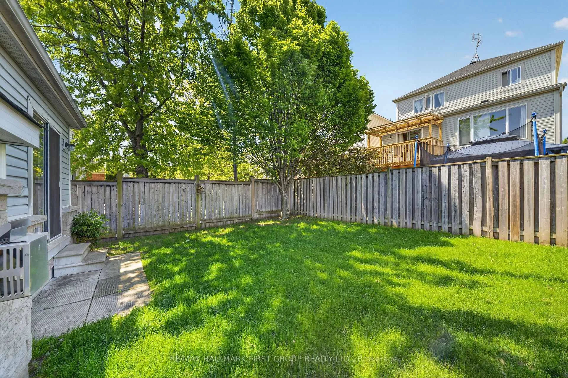 Photo 44 of 61 Vanguard Drive, Whitby, Brooklin — HOMEH