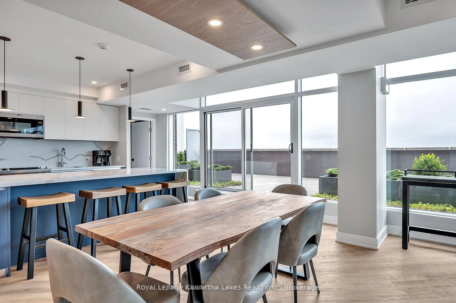 Photo 18 of Unit 302, 195 Hunter Street E, Peterborough, Ashburnham Ward 4 — HOMEH