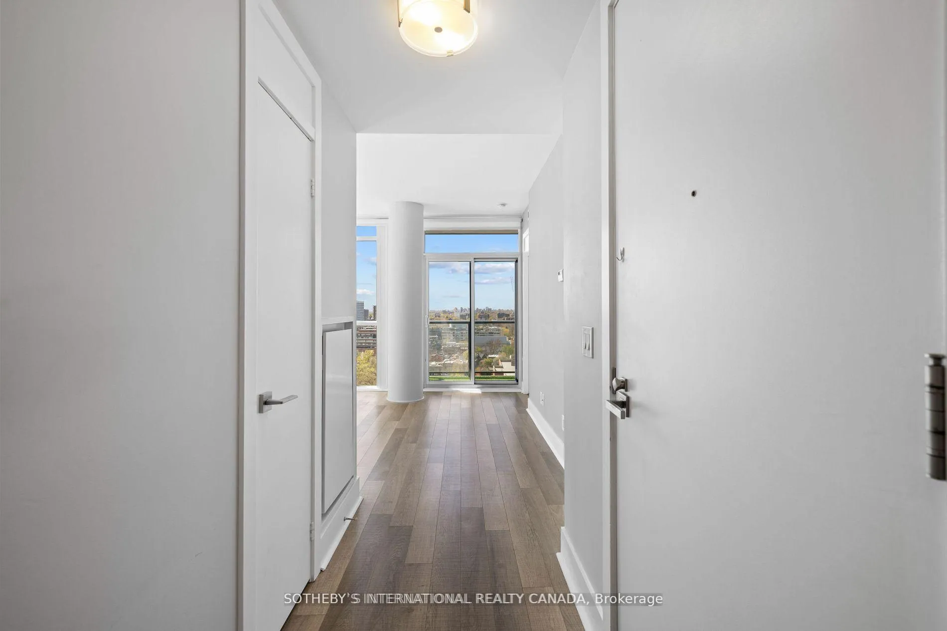 Photo 11 of Unit 1508, 32 Davenport Road, Toronto, The Annex — HOMEH