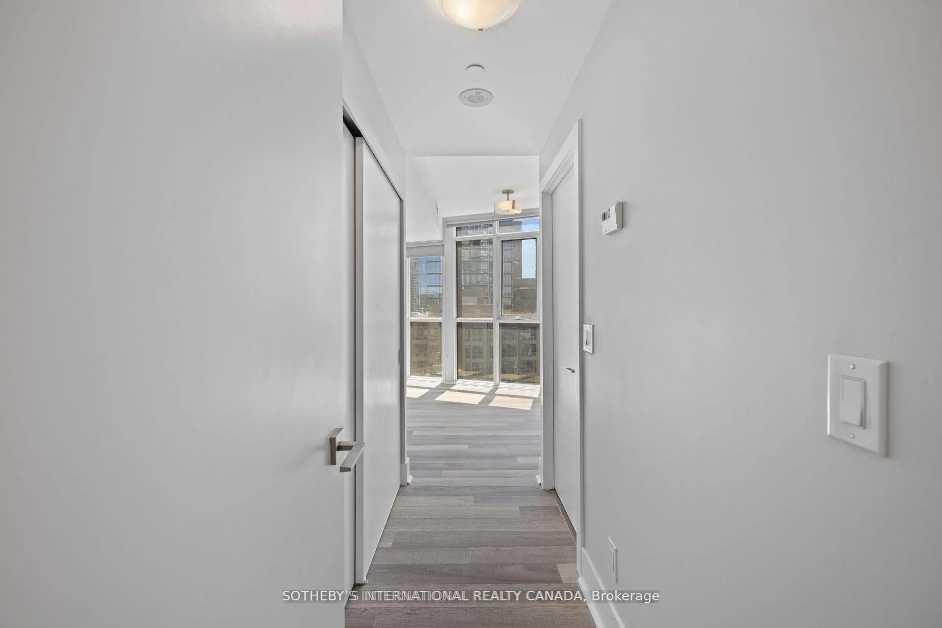 Photo 15 of Unit 1508, 32 Davenport Road, Toronto, The Annex — HOMEH