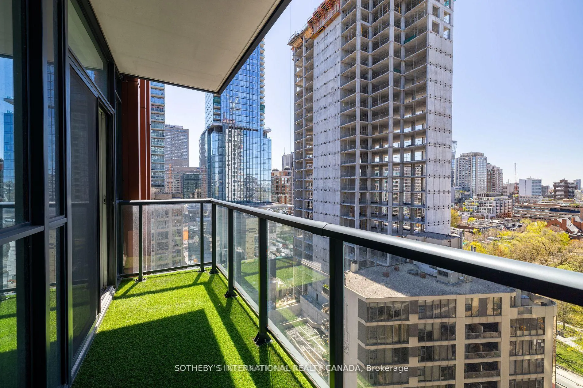 Photo 16 of Unit 1508, 32 Davenport Road, Toronto, The Annex — HOMEH