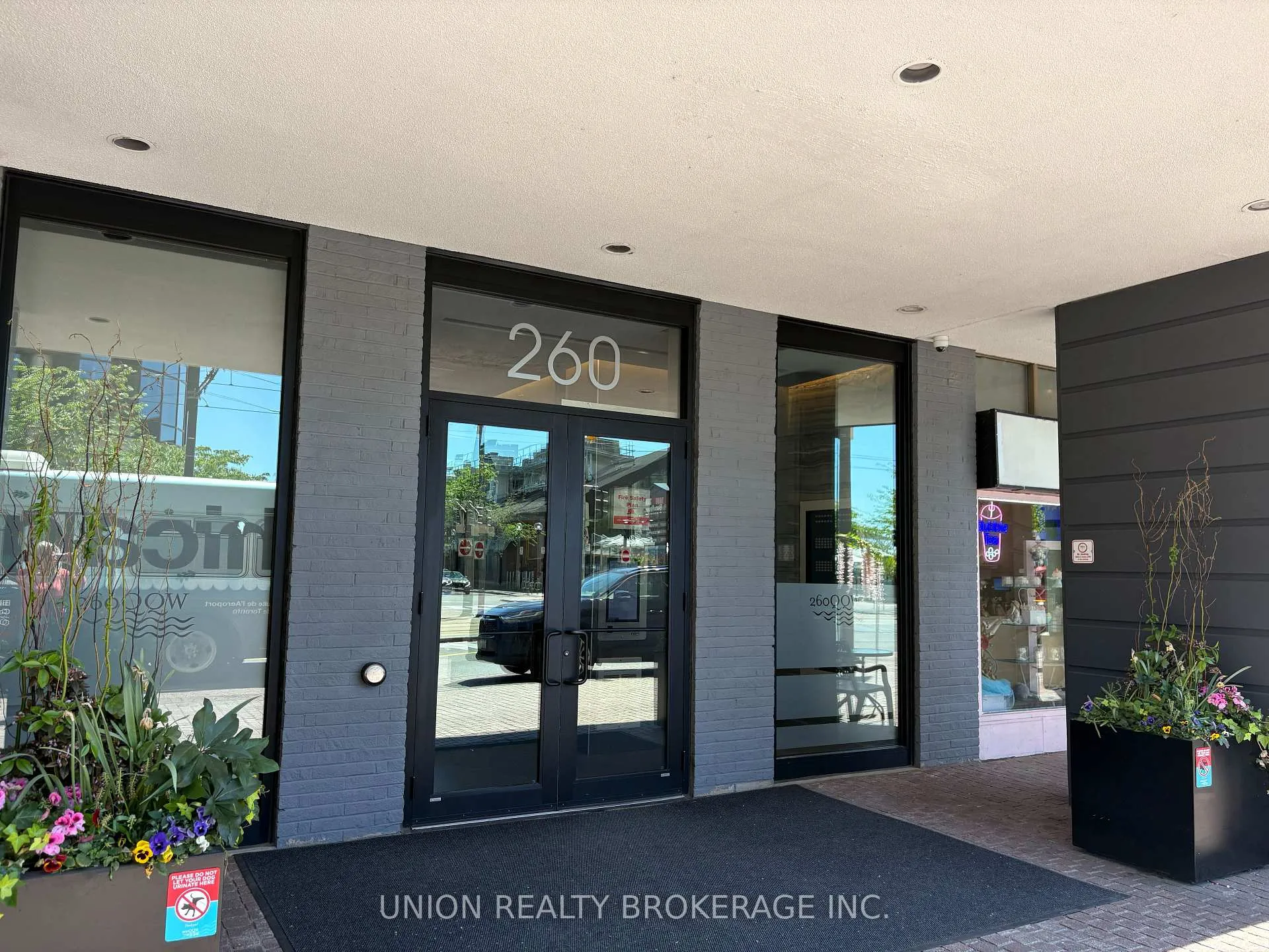 Photo 1 of Unit 707, 260 Queens Quay W, Toronto, Waterfront Communities — HOMEH