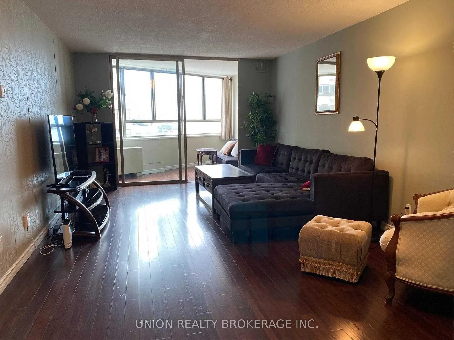 Photo 4 of Unit 707, 260 Queens Quay W, Toronto, Waterfront Communities — HOMEH