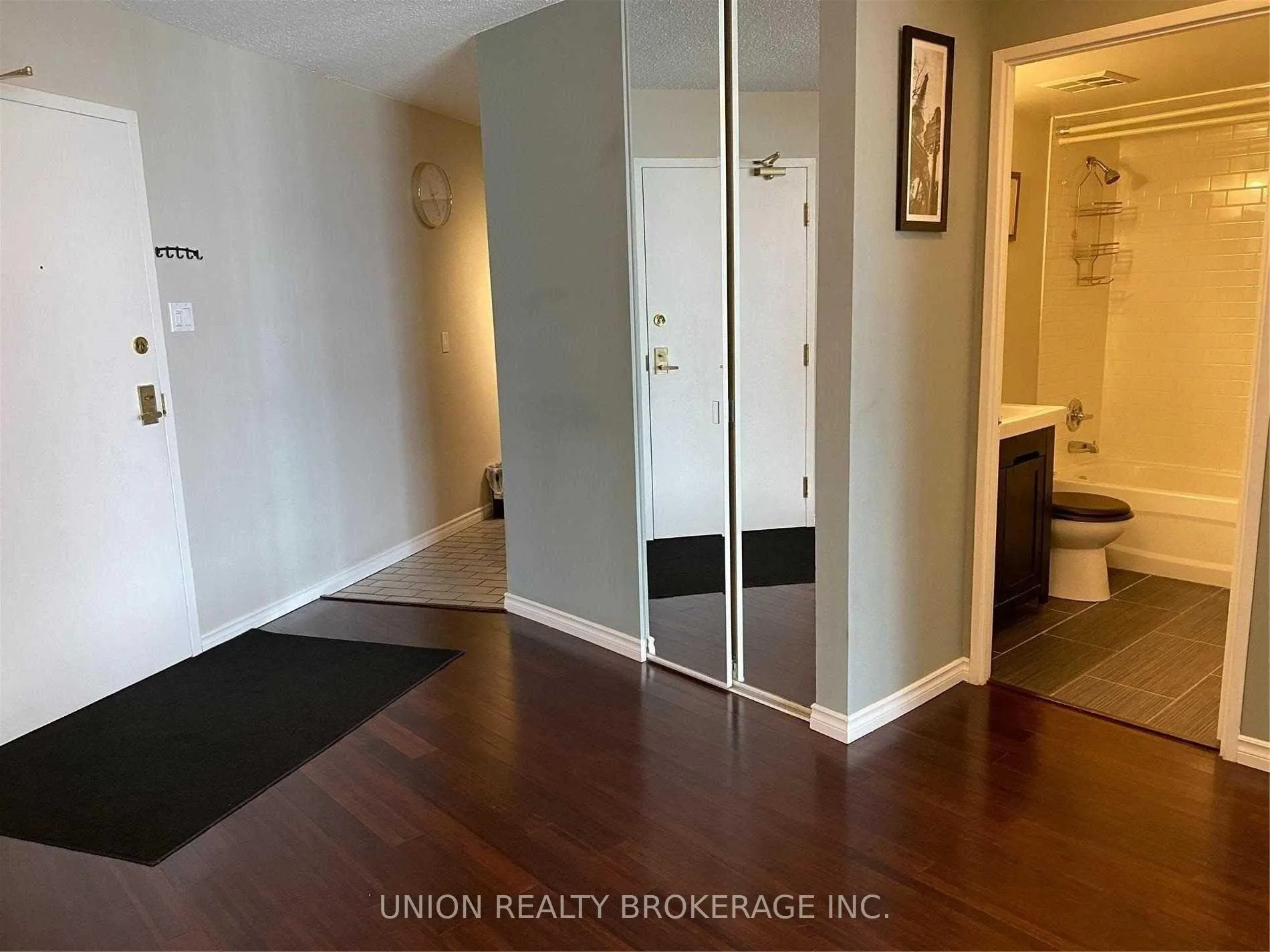 Photo 10 of Unit 707, 260 Queens Quay W, Toronto, Waterfront Communities — HOMEH