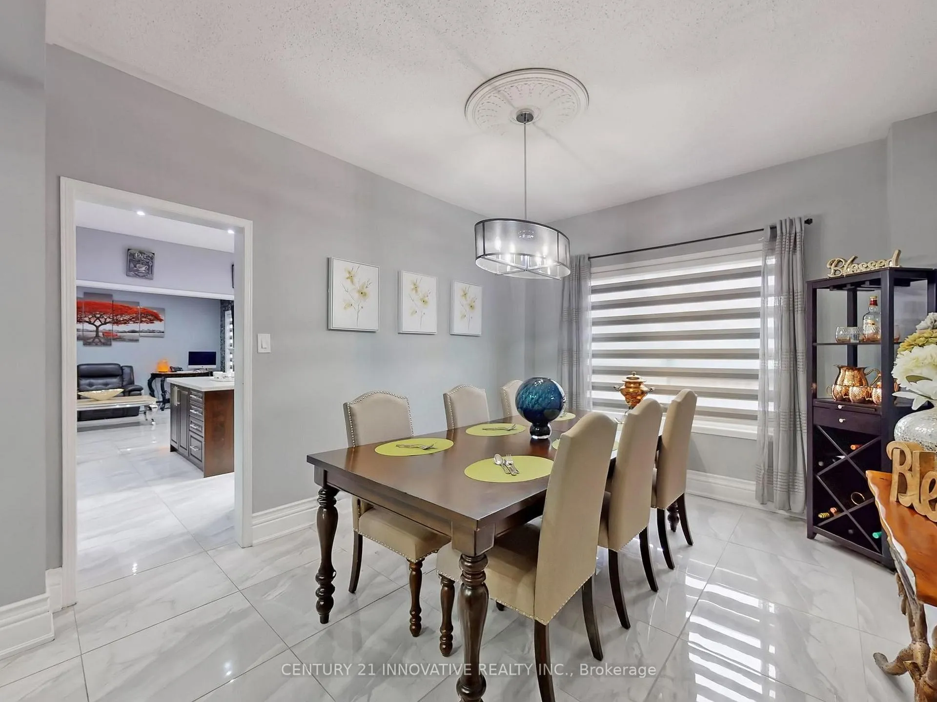 Photo 8 of 9 Heatherdale Drive, Brampton, Fletcher's Meadow — HOMEH