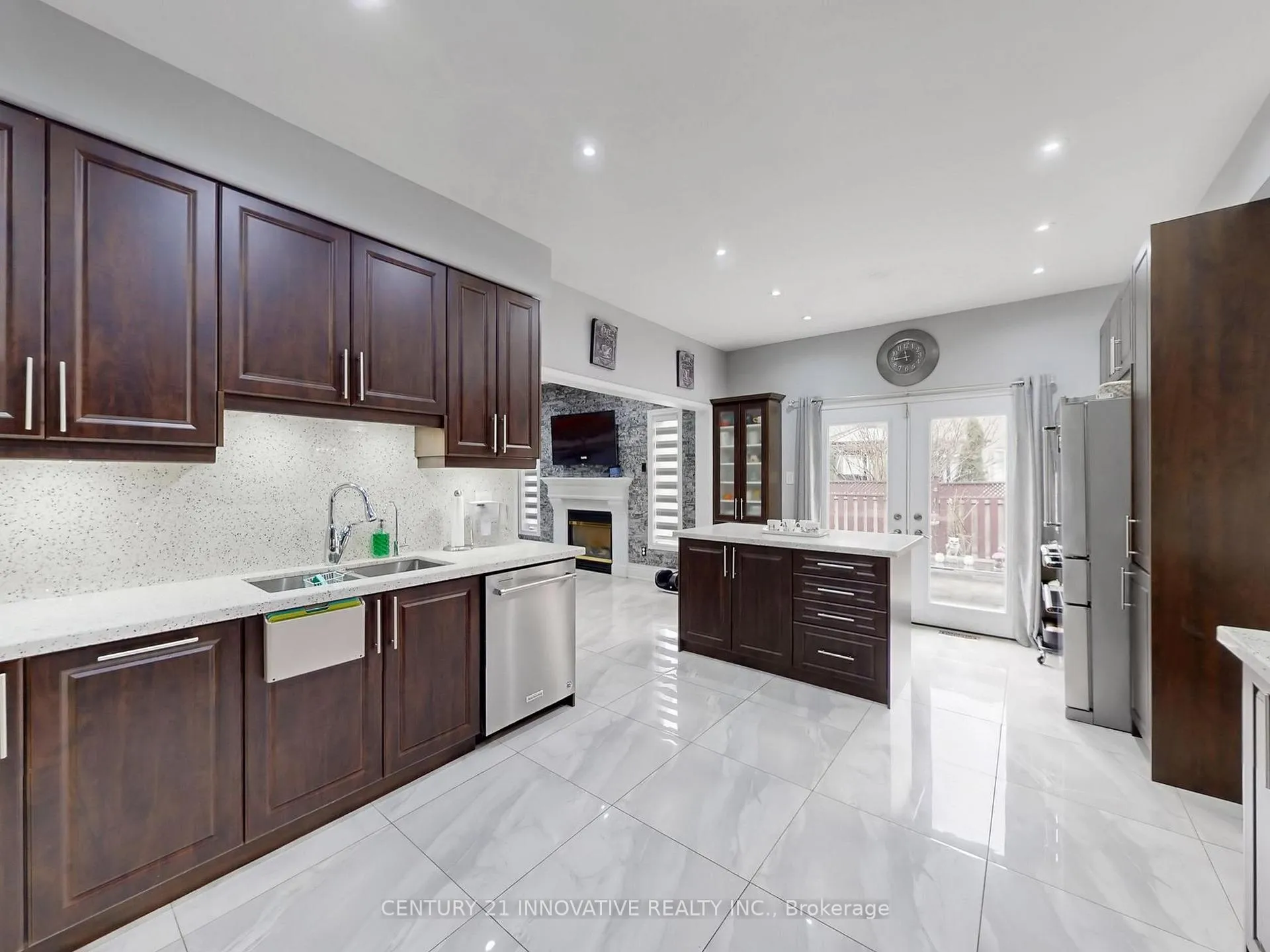 Photo 16 of 9 Heatherdale Drive, Brampton, Fletcher's Meadow — HOMEH