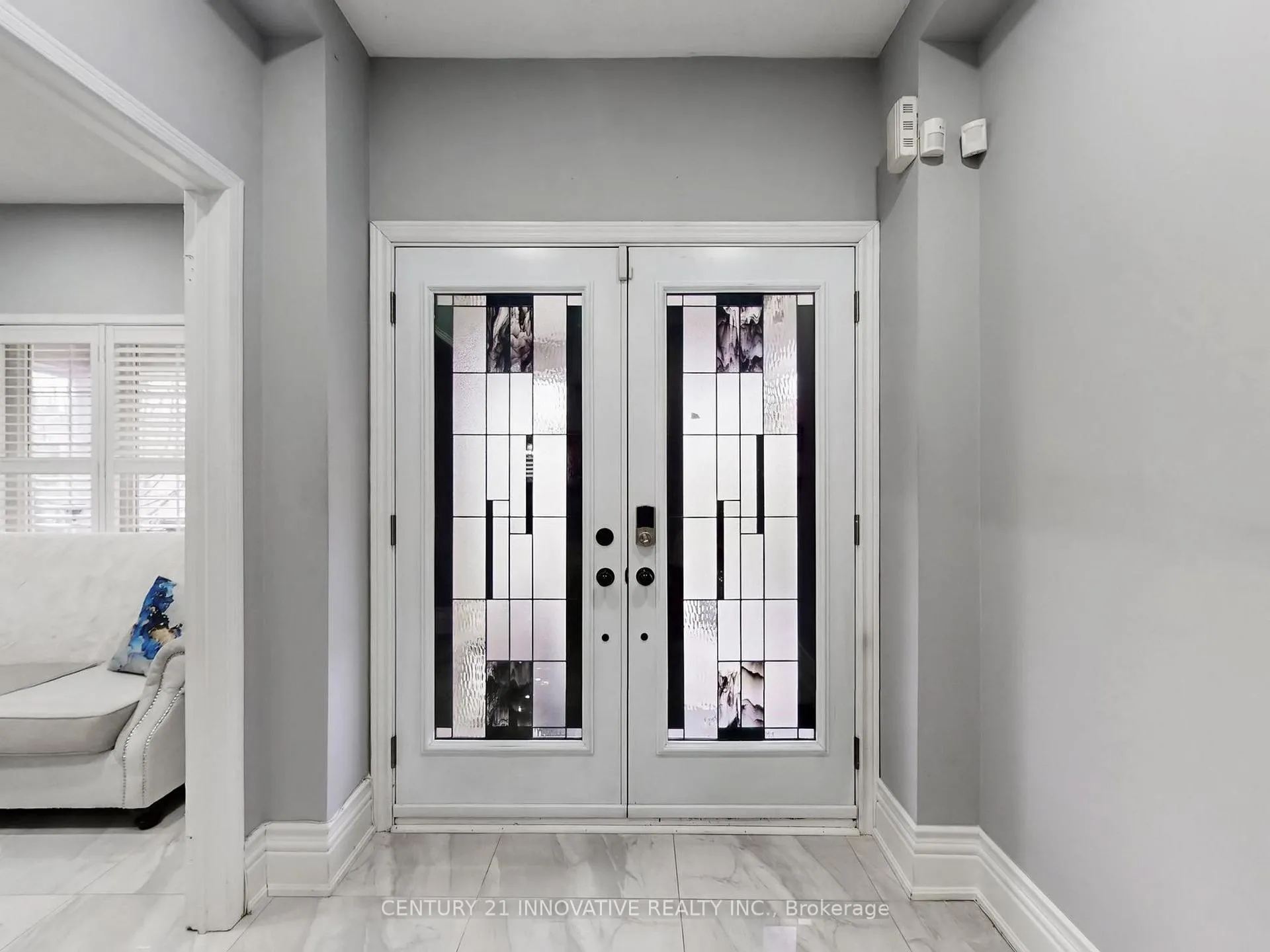 Photo 18 of 9 Heatherdale Drive, Brampton, Fletcher's Meadow — HOMEH