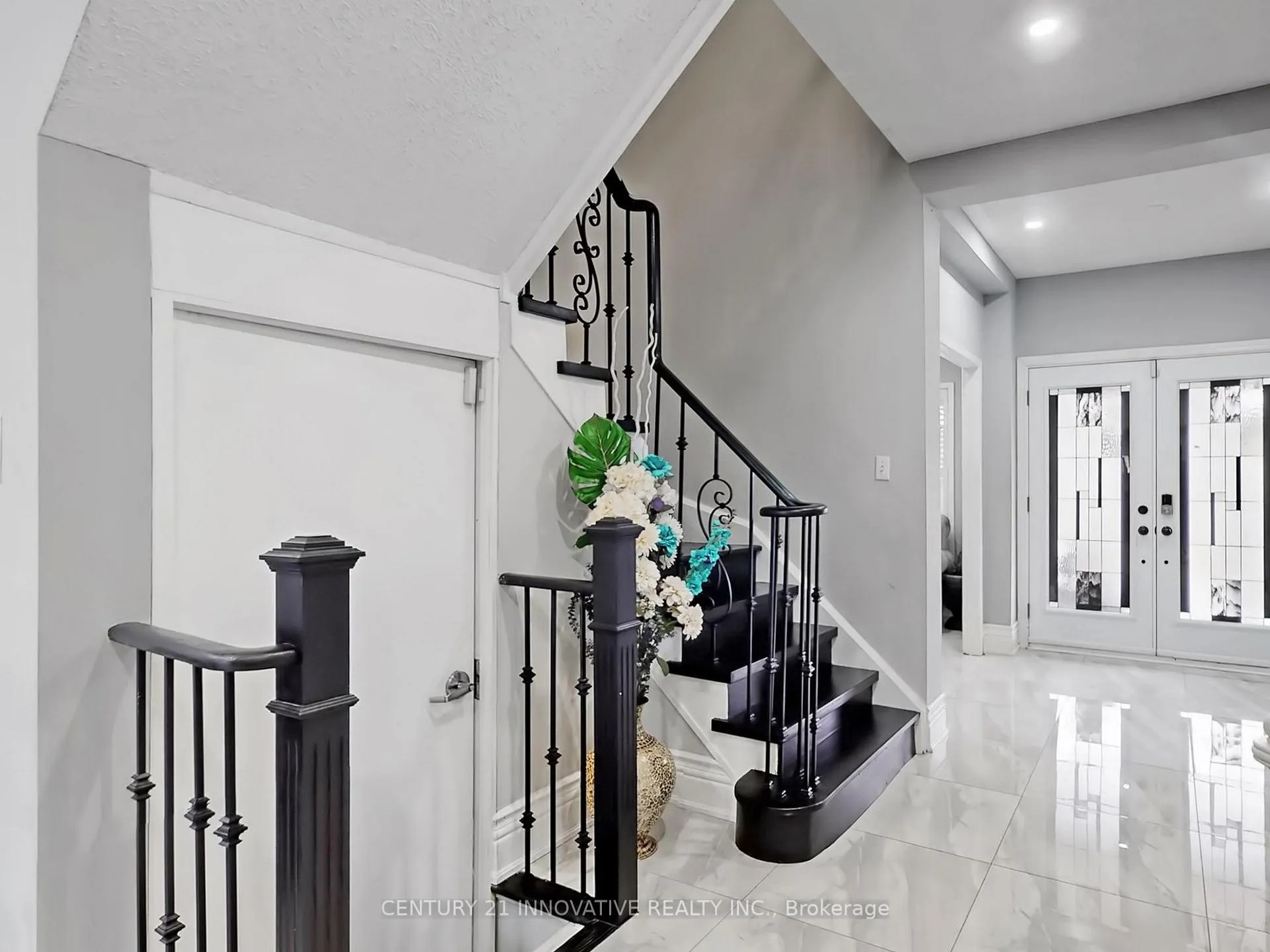 Photo 19 of 9 Heatherdale Drive, Brampton, Fletcher's Meadow — HOMEH