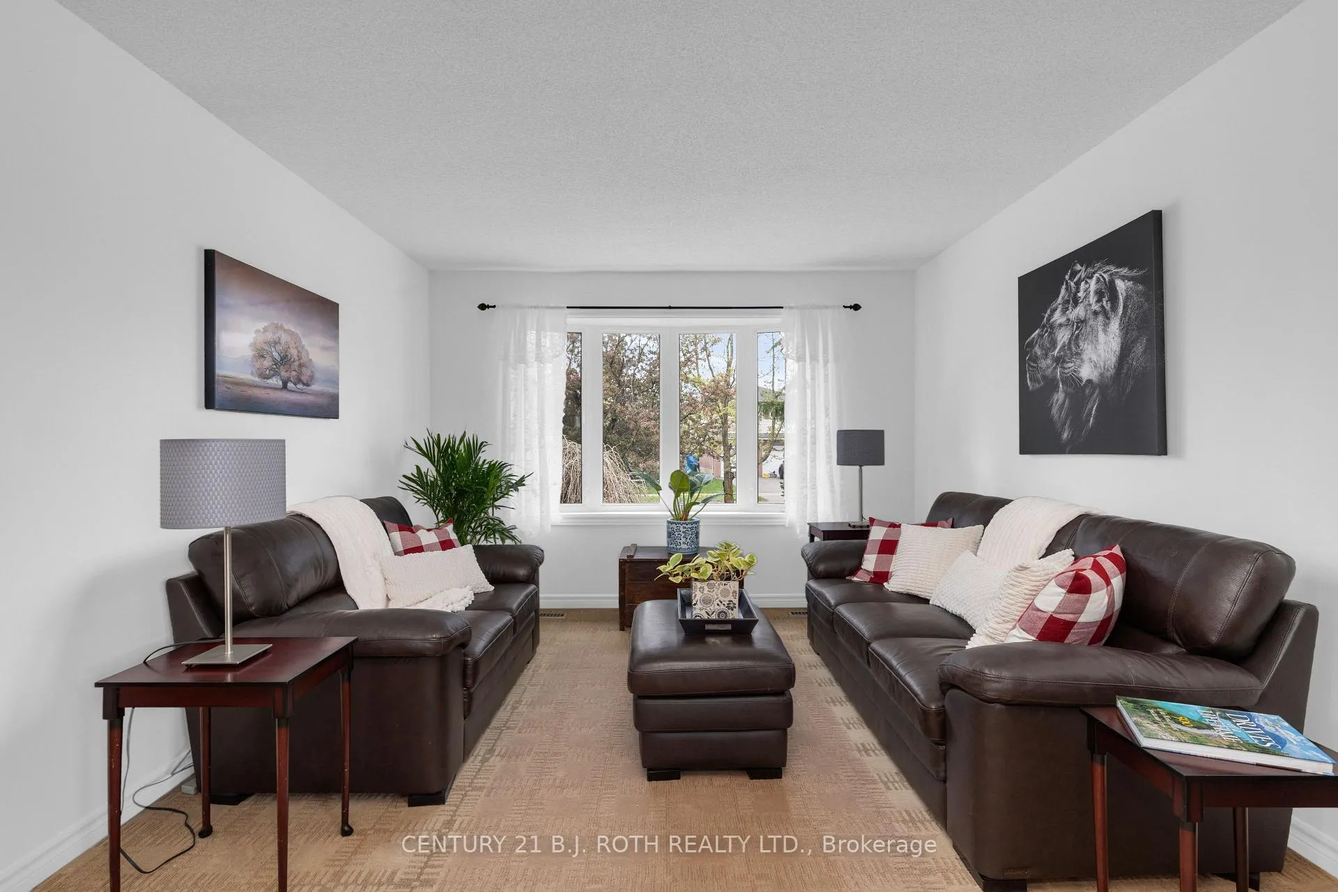 Photo 8 of 37 Laurentian Lane, Orillia — HOMEH
