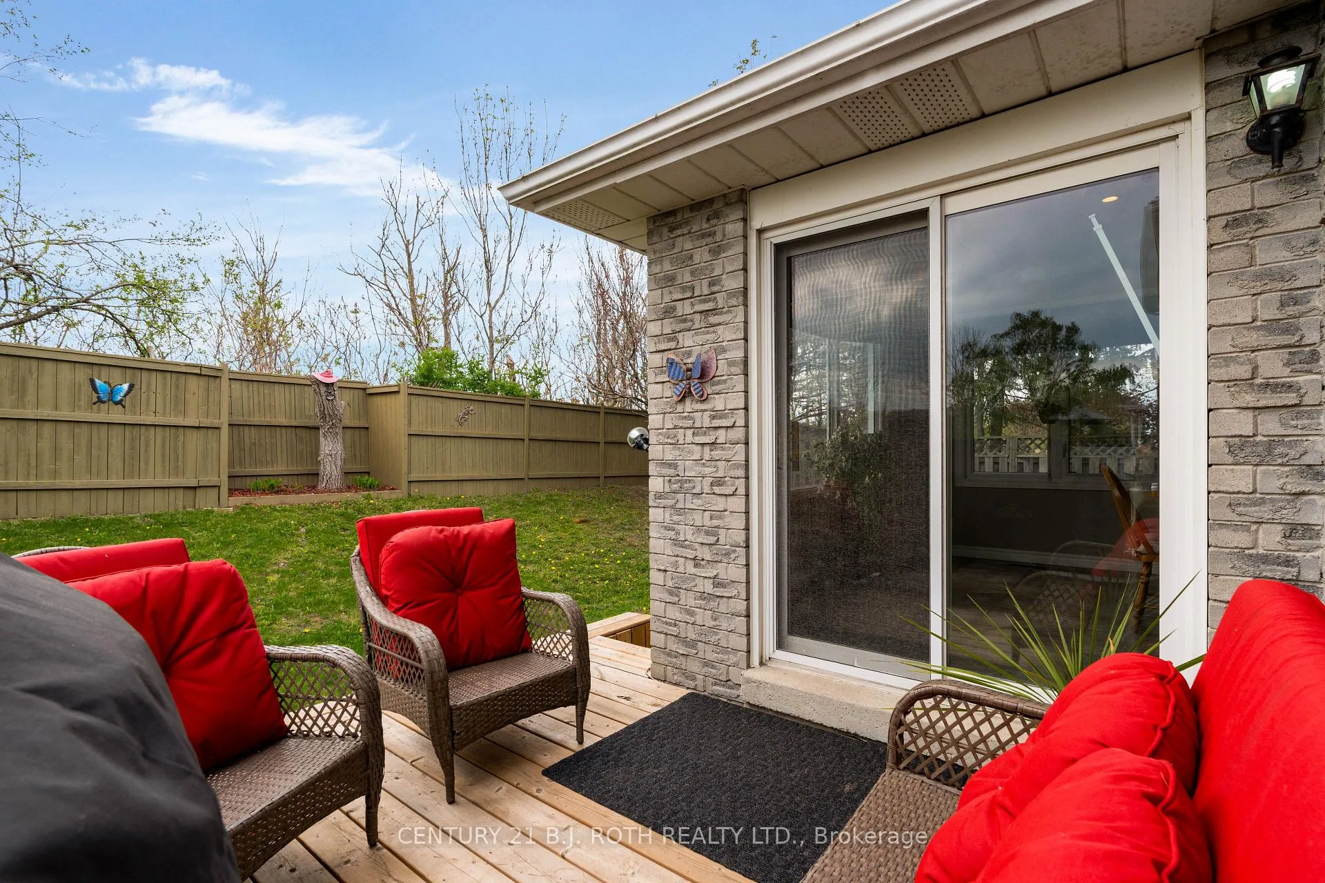 Photo 17 of 37 Laurentian Lane, Orillia — HOMEH