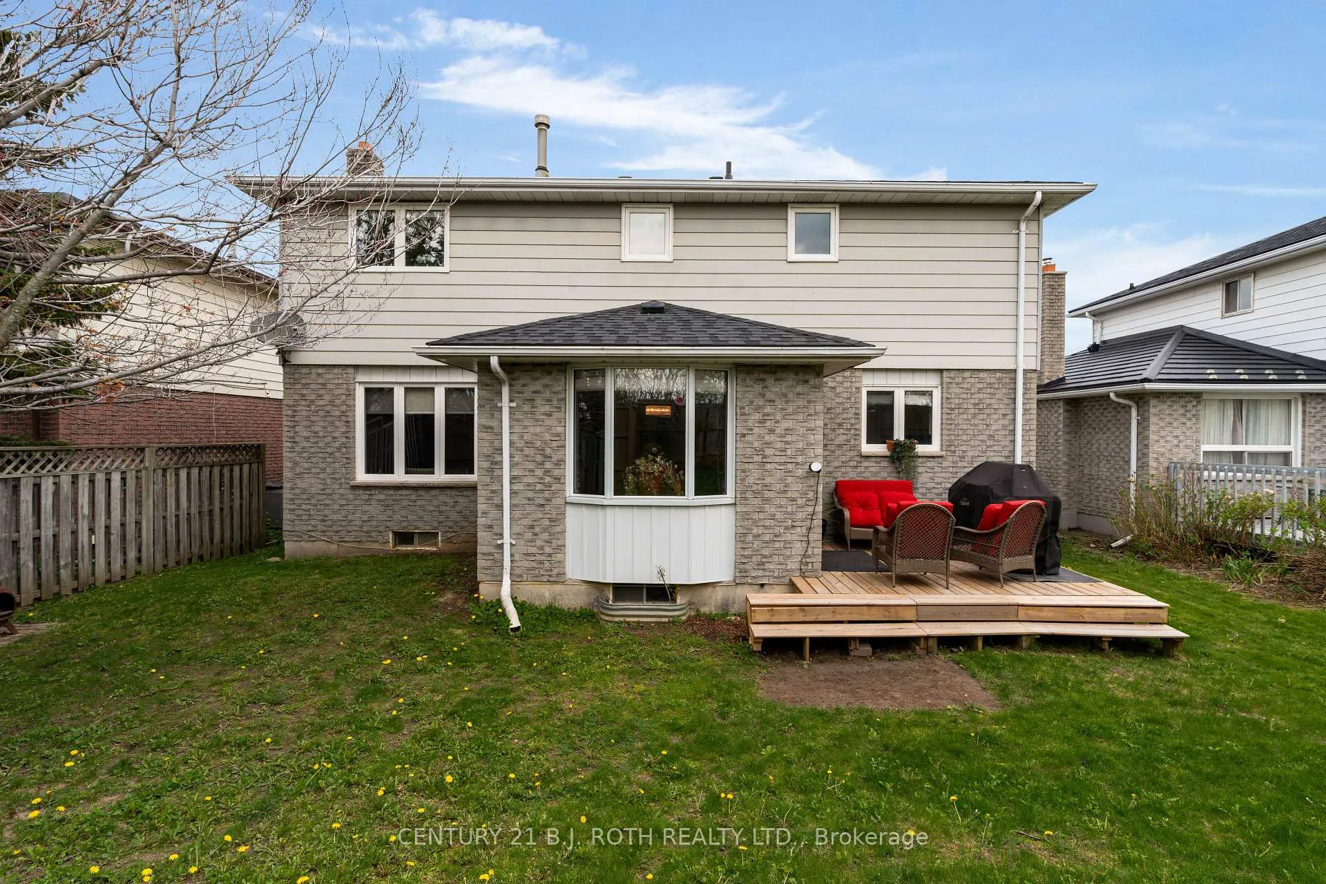 Photo 19 of 37 Laurentian Lane, Orillia — HOMEH
