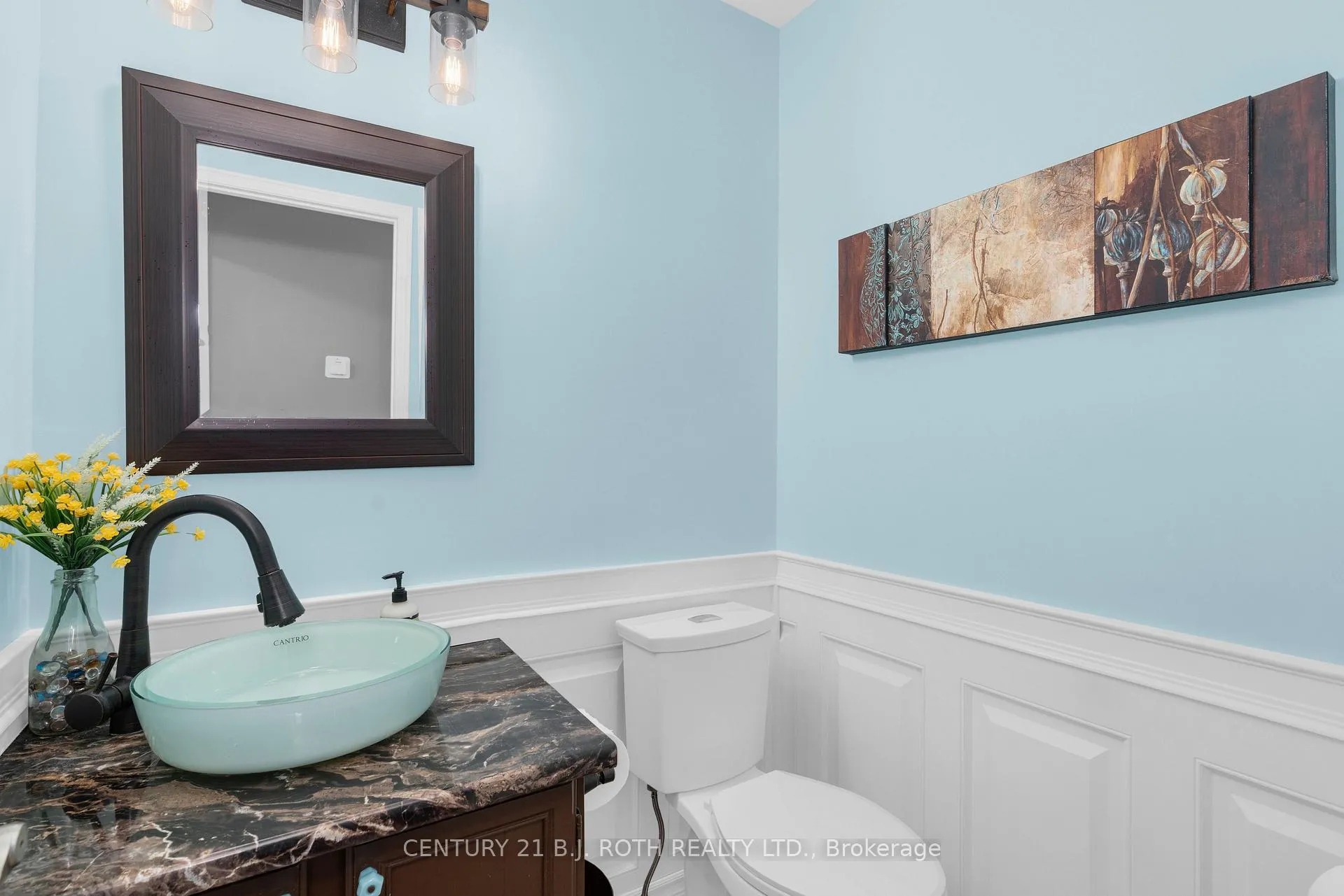 Photo 22 of 37 Laurentian Lane, Orillia — HOMEH
