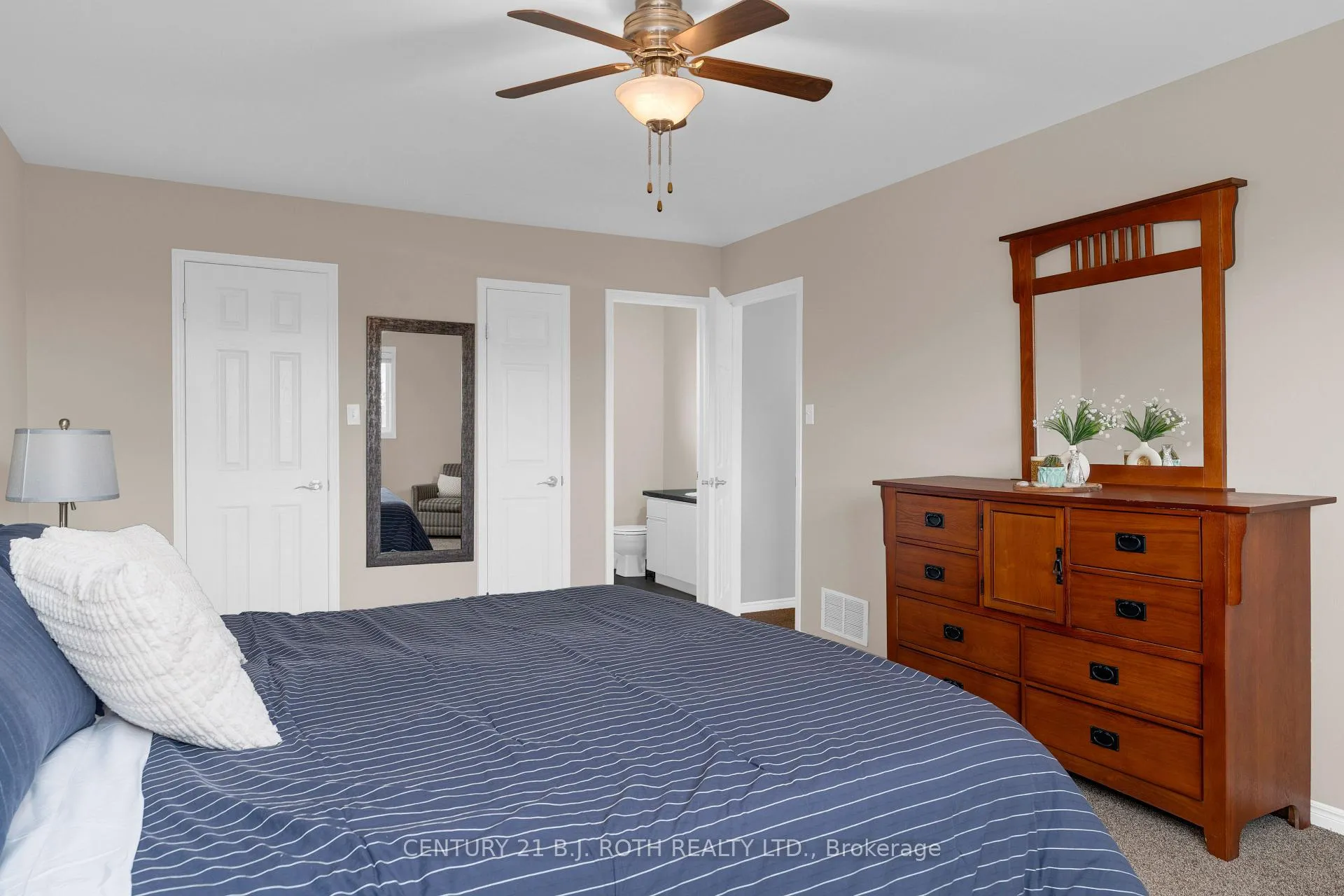 Photo 26 of 37 Laurentian Lane, Orillia — HOMEH
