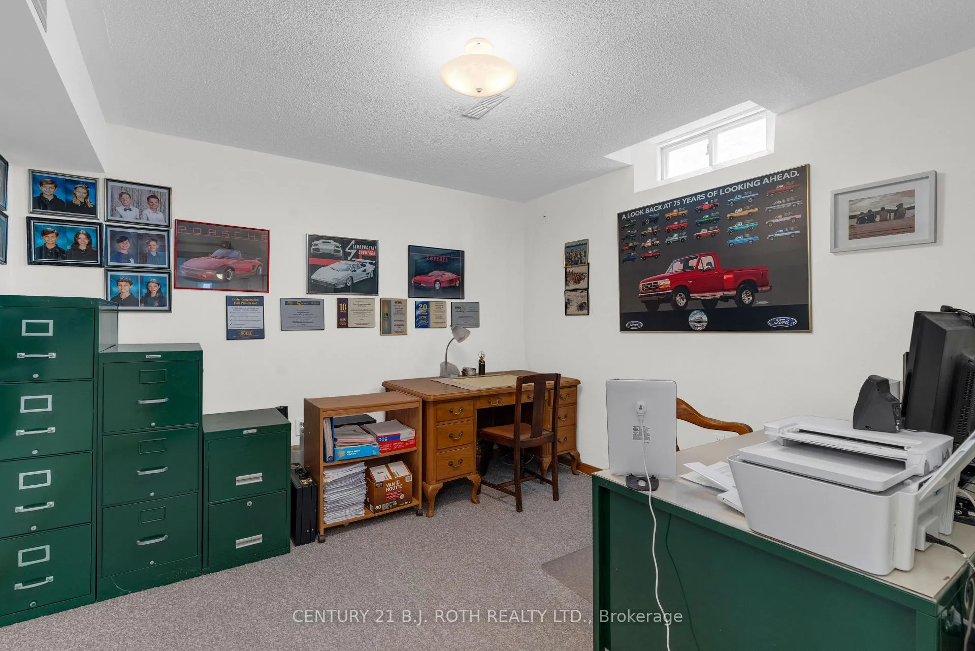 Photo 42 of 37 Laurentian Lane, Orillia — HOMEH