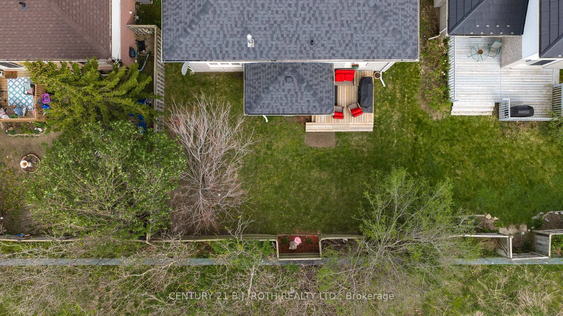Photo 45 of 37 Laurentian Lane, Orillia — HOMEH