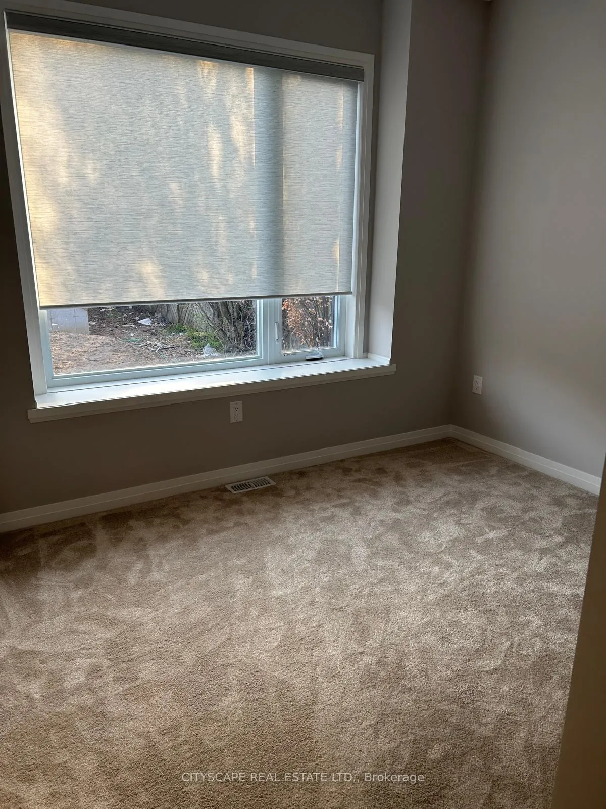 Photo 4 of Unit 7, 264 Blair Road W, Cambridge — HOMEH
