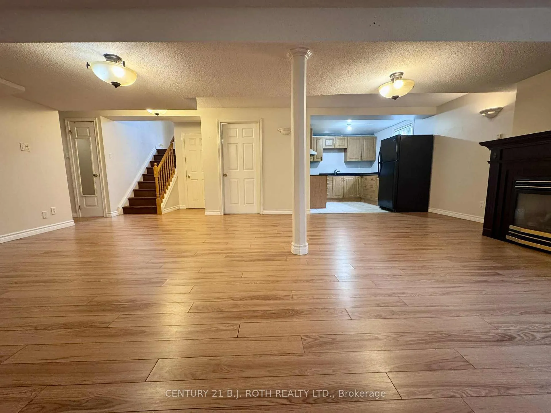 Photo 6 of Unit Lower, 22 Mapleton Avenue, Barrie, Holly — HOMEH