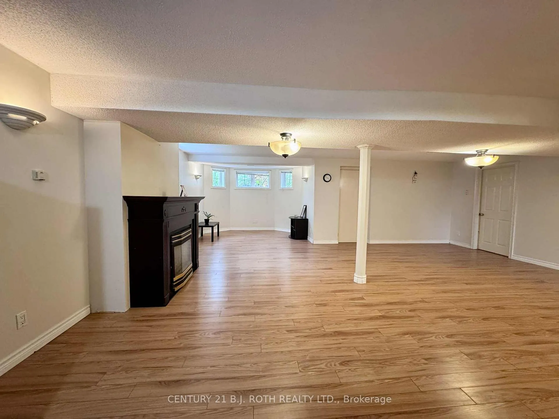 Photo 7 of Unit Lower, 22 Mapleton Avenue, Barrie, Holly — HOMEH