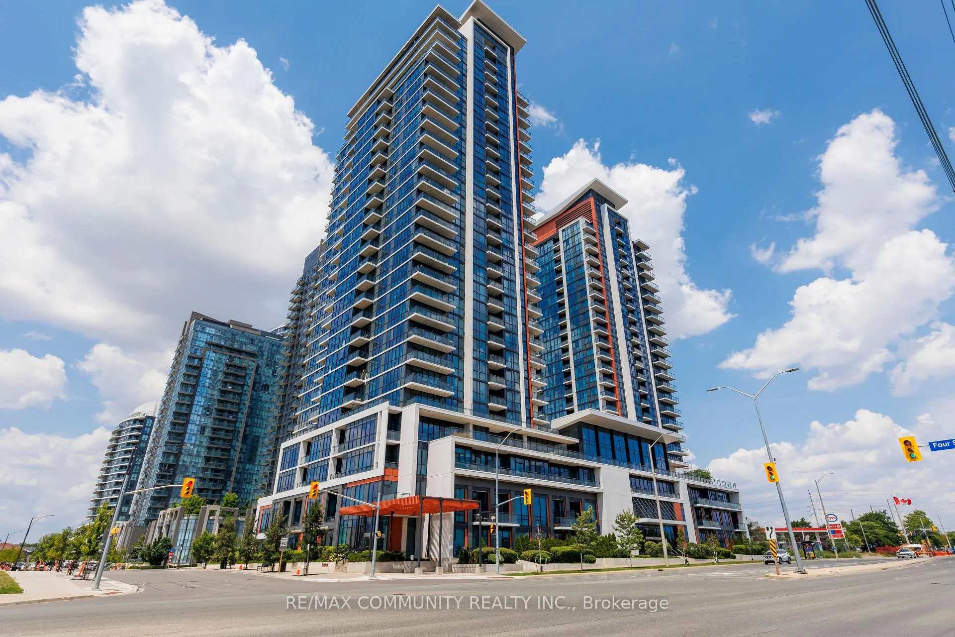 Front of Unit 405, 75 Eglinton Avenue W