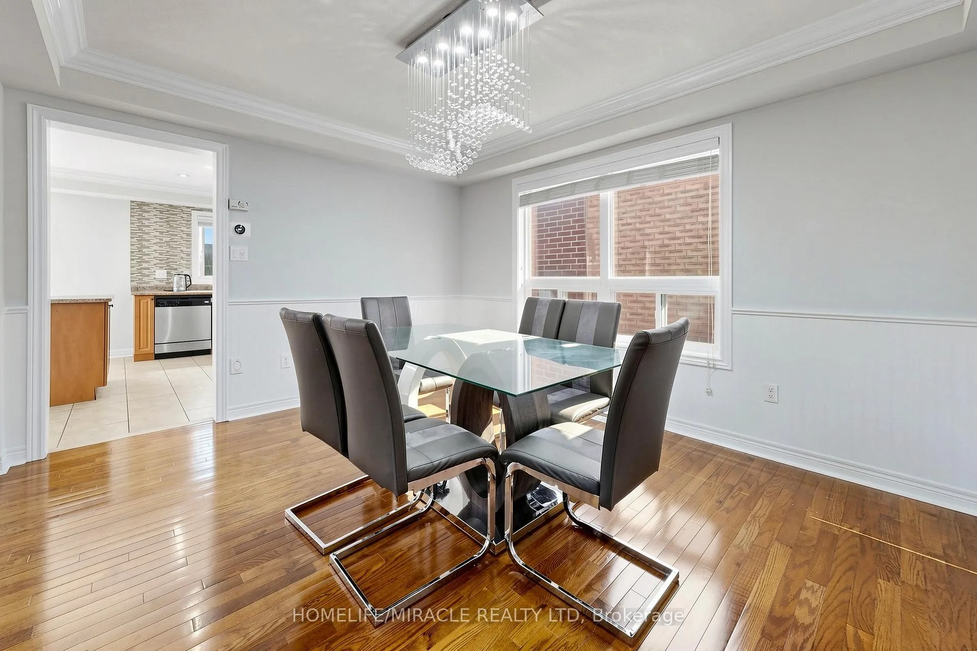 Photo 9 of 1026 Holdsworth Crescent, Milton, Coates — HOMEH