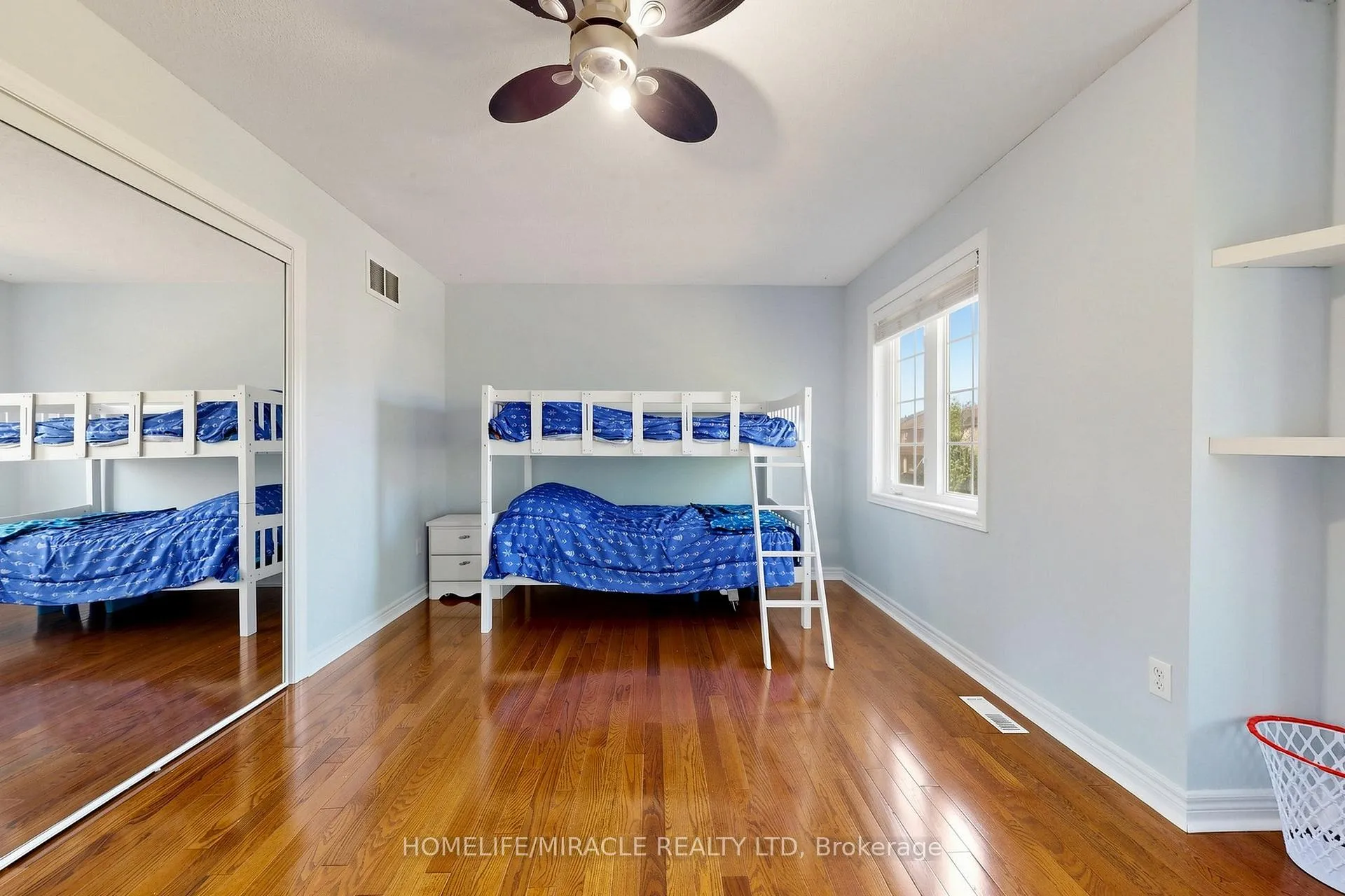 Photo 23 of 1026 Holdsworth Crescent, Milton, Coates — HOMEH