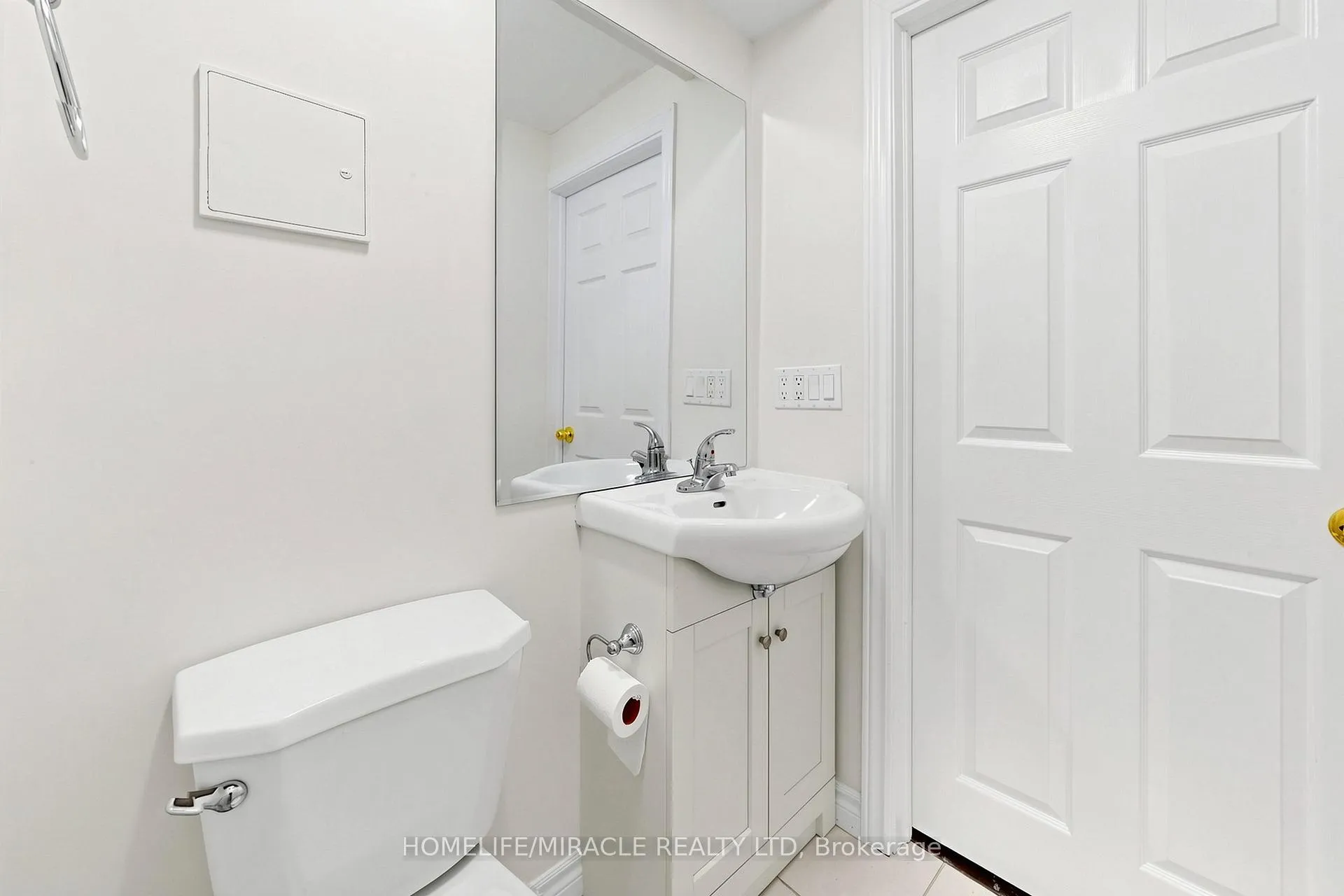 Photo 40 of 1026 Holdsworth Crescent, Milton, Coates — HOMEH