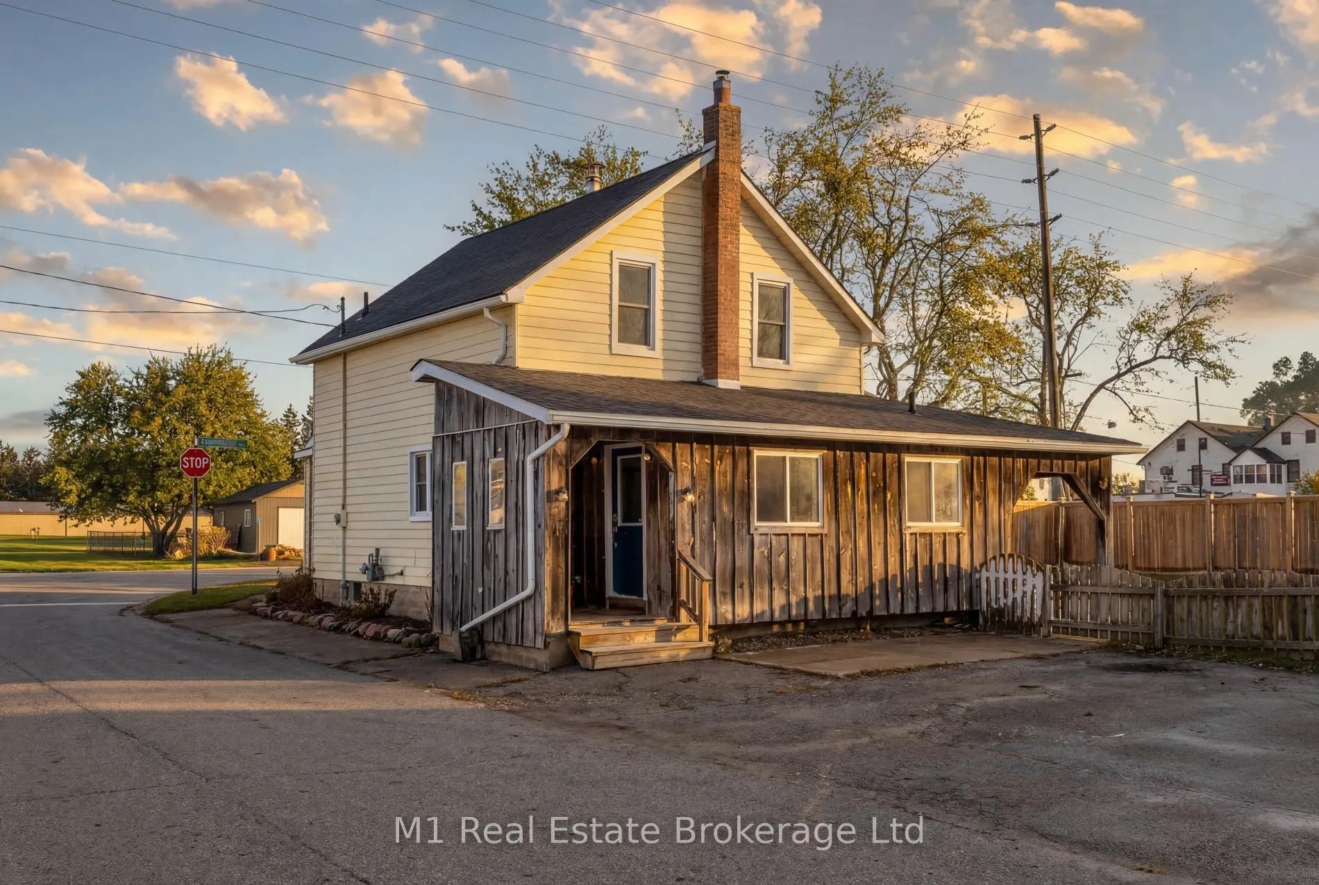 Photo 2 of 2665 Kressler Road, Woolwich — HOMEH