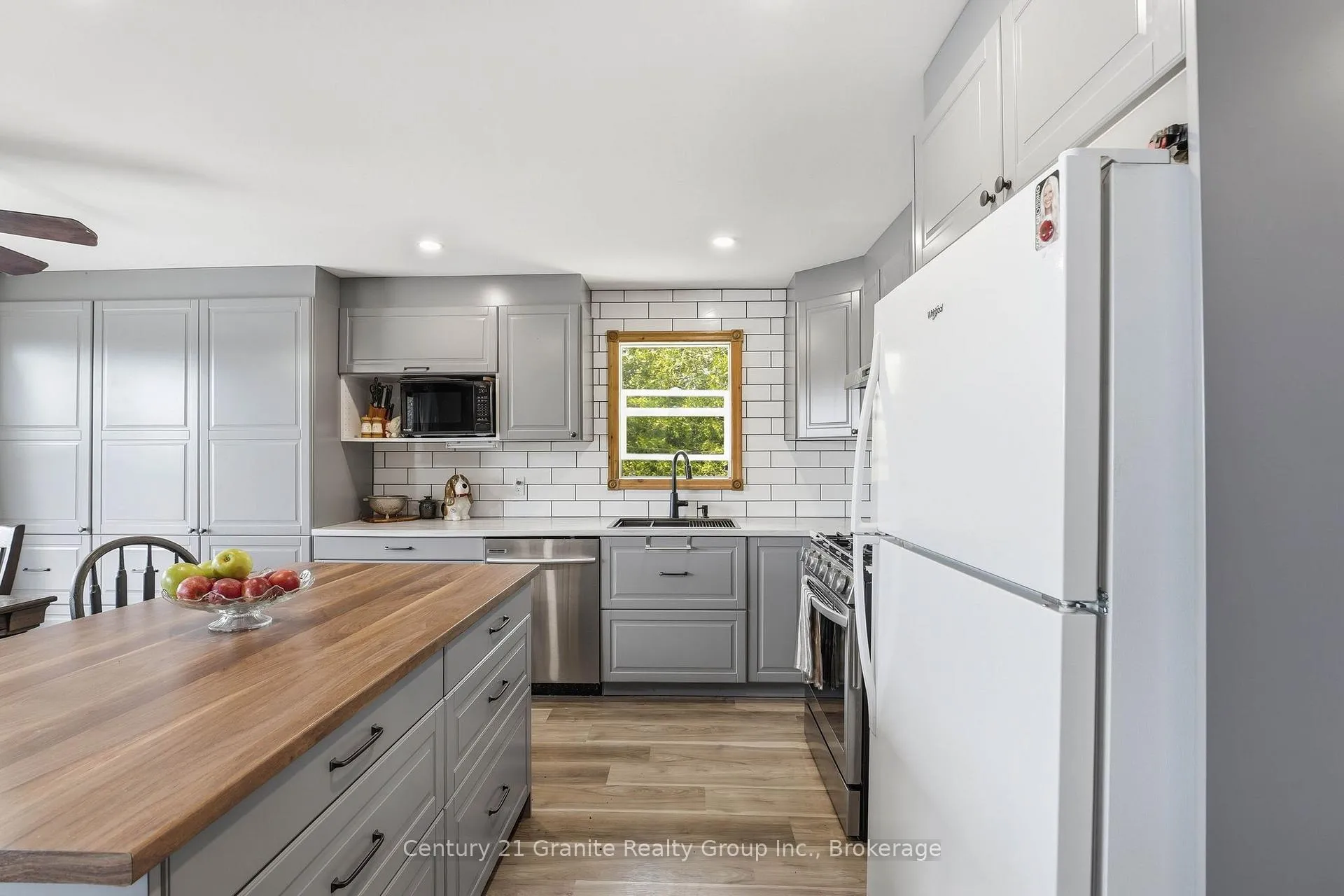 Photo 16 of 119 Gaffney Lake Lane, Bancroft, Dungannon Ward — HOMEH
