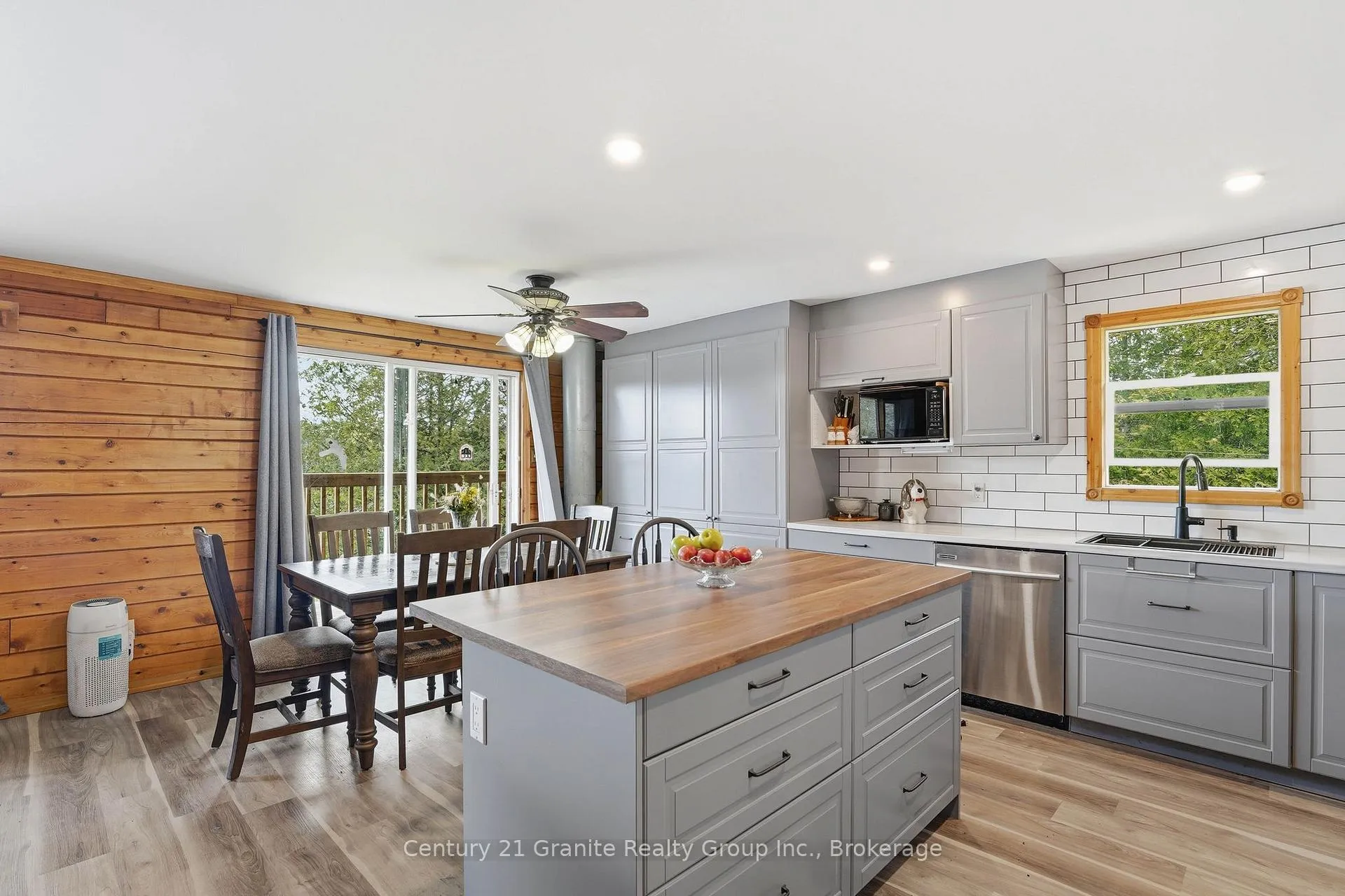 Photo 17 of 119 Gaffney Lake Lane, Bancroft, Dungannon Ward — HOMEH