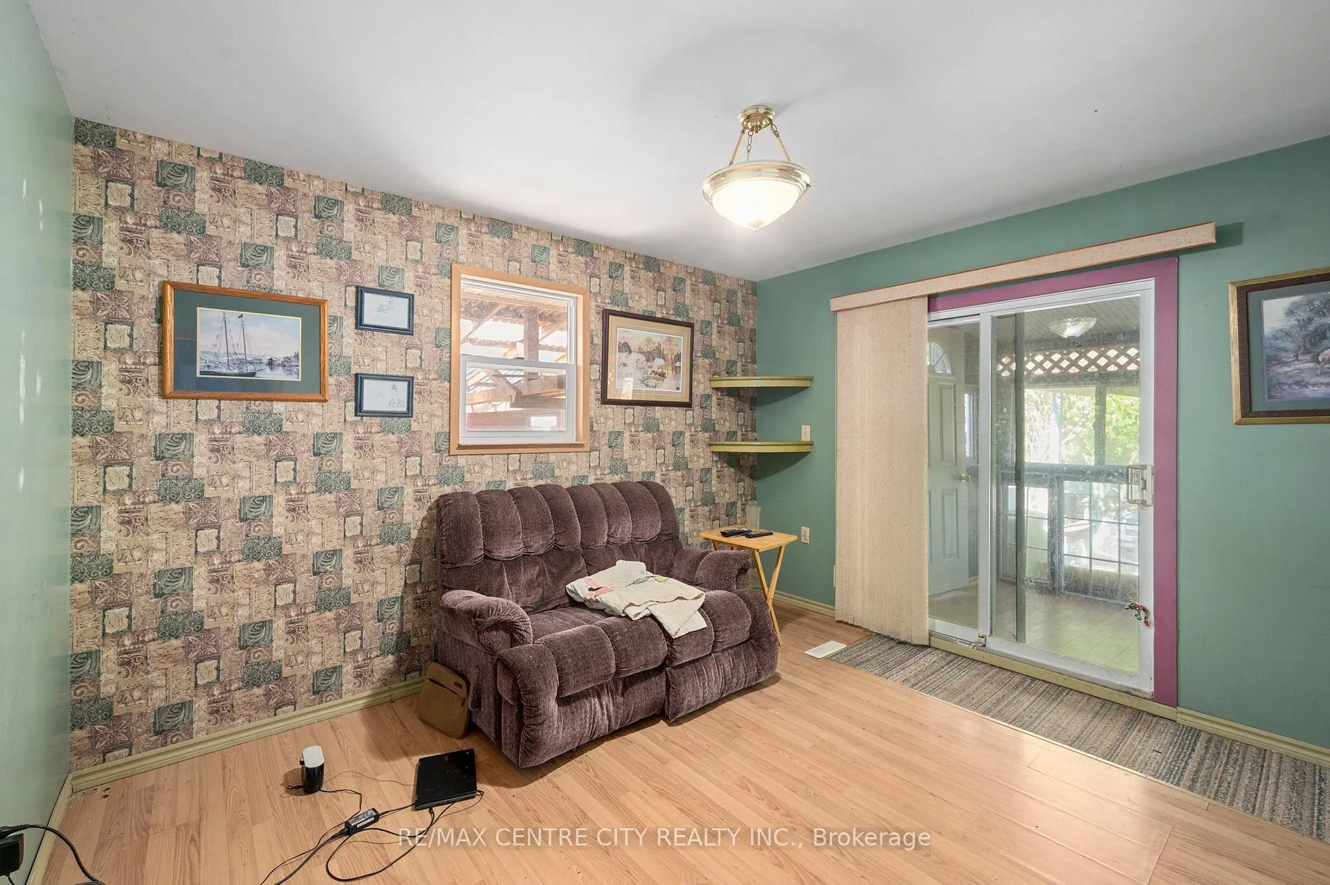 Photo 9 of 275 Frances Street, Central Elgin, Rural Central Elgin — HOMEH