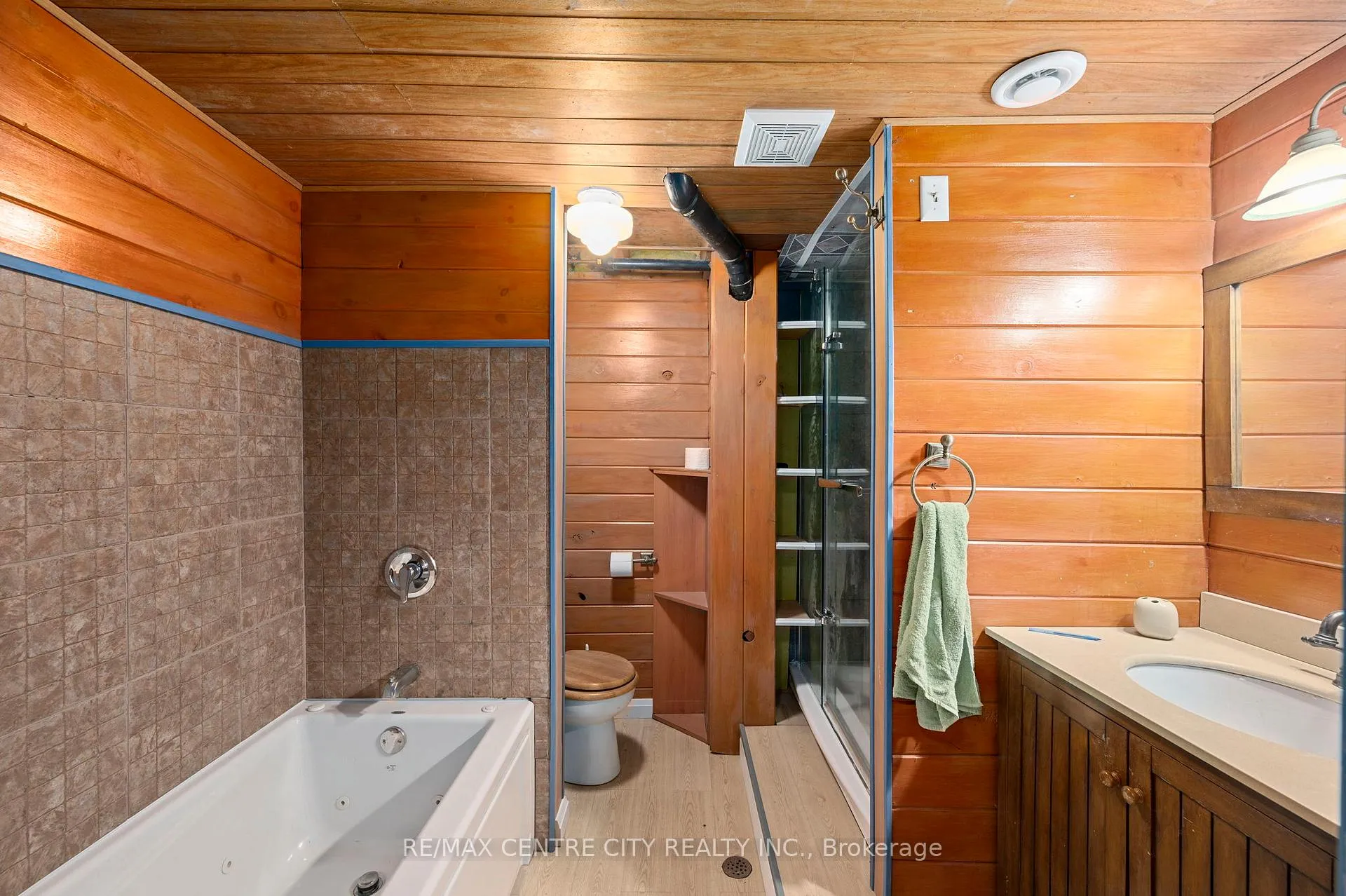 Photo 18 of 275 Frances Street, Central Elgin, Rural Central Elgin — HOMEH